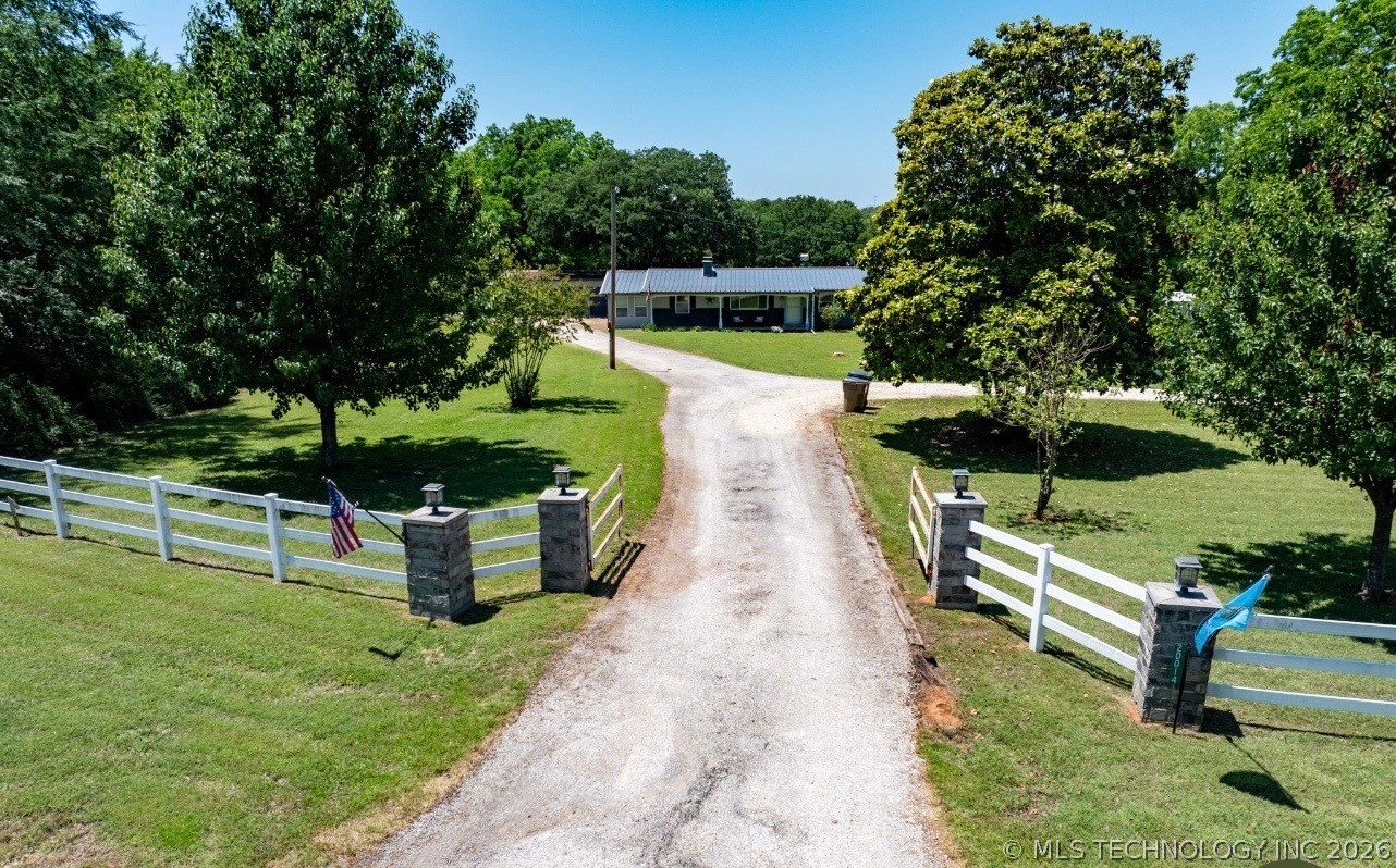 20014 Highway 32 Kingston OK 73439
