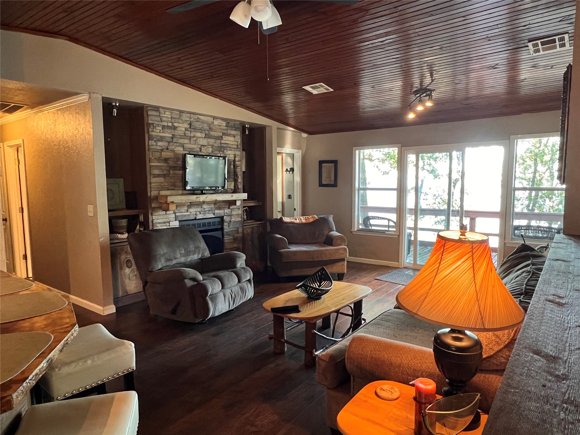 1526 Robin Hood Road Eufaula OK 74432