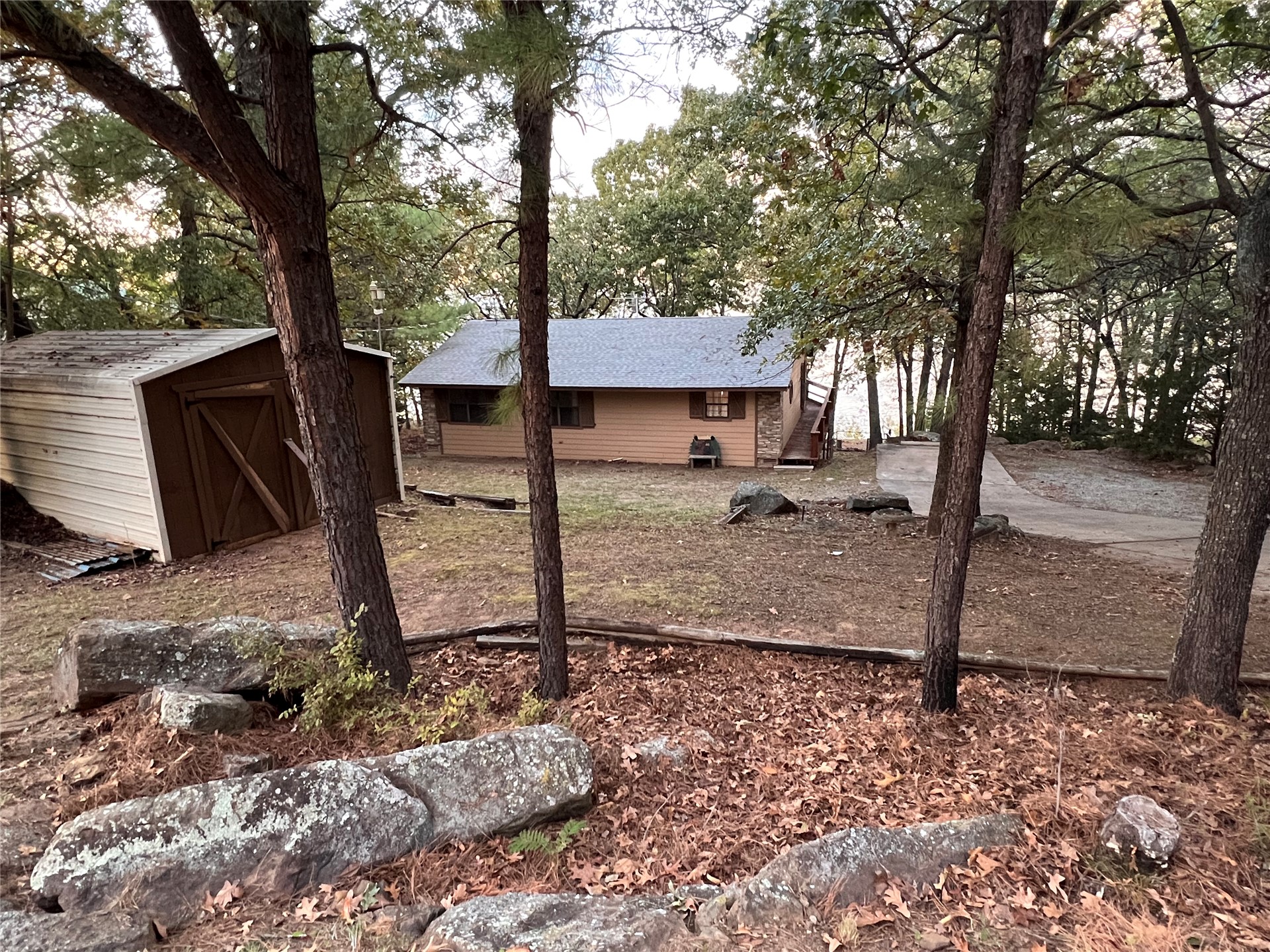 1526 Robin Hood Road Eufaula OK 74432