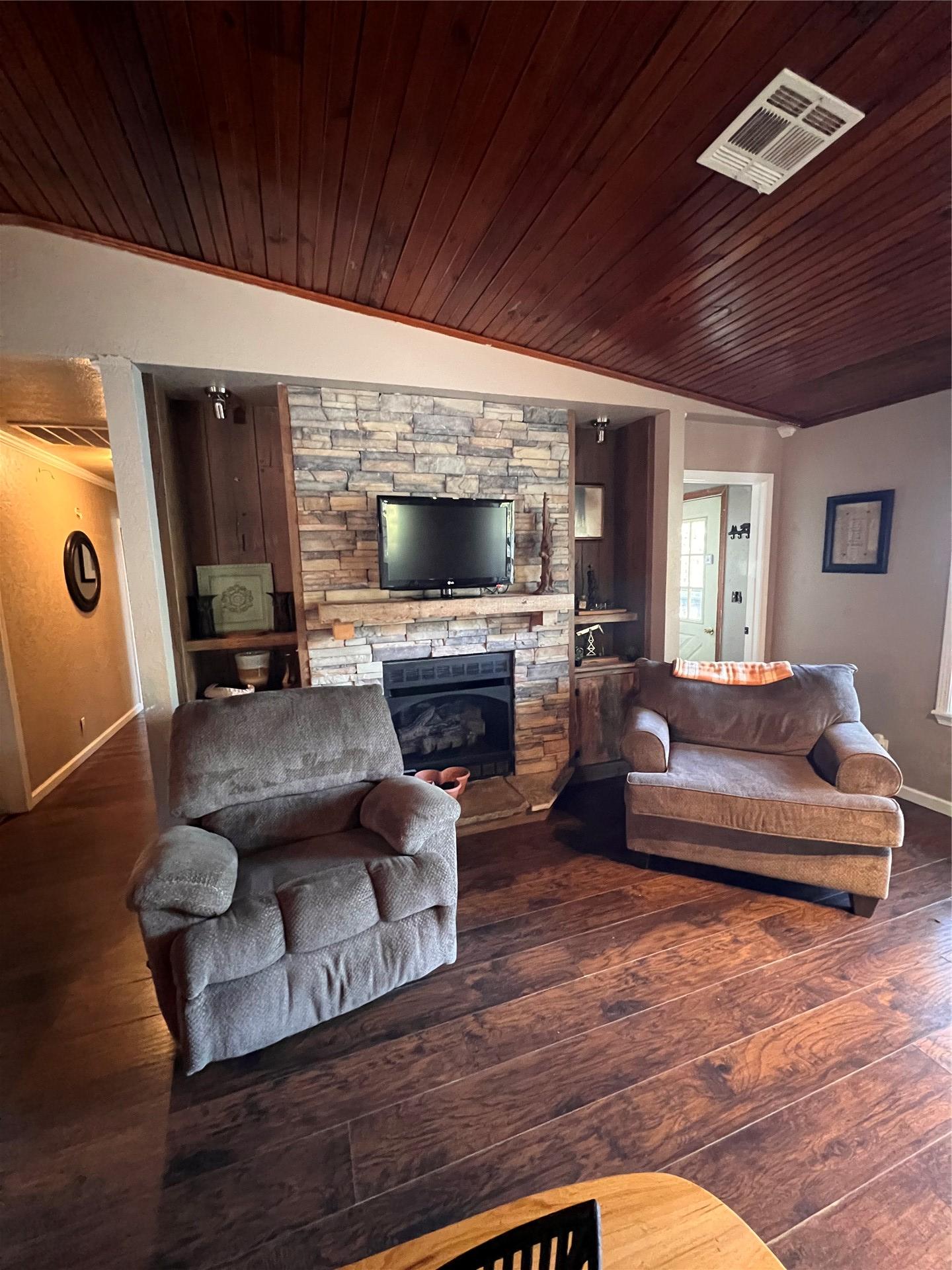 1526 Robin Hood Road Eufaula OK 74432