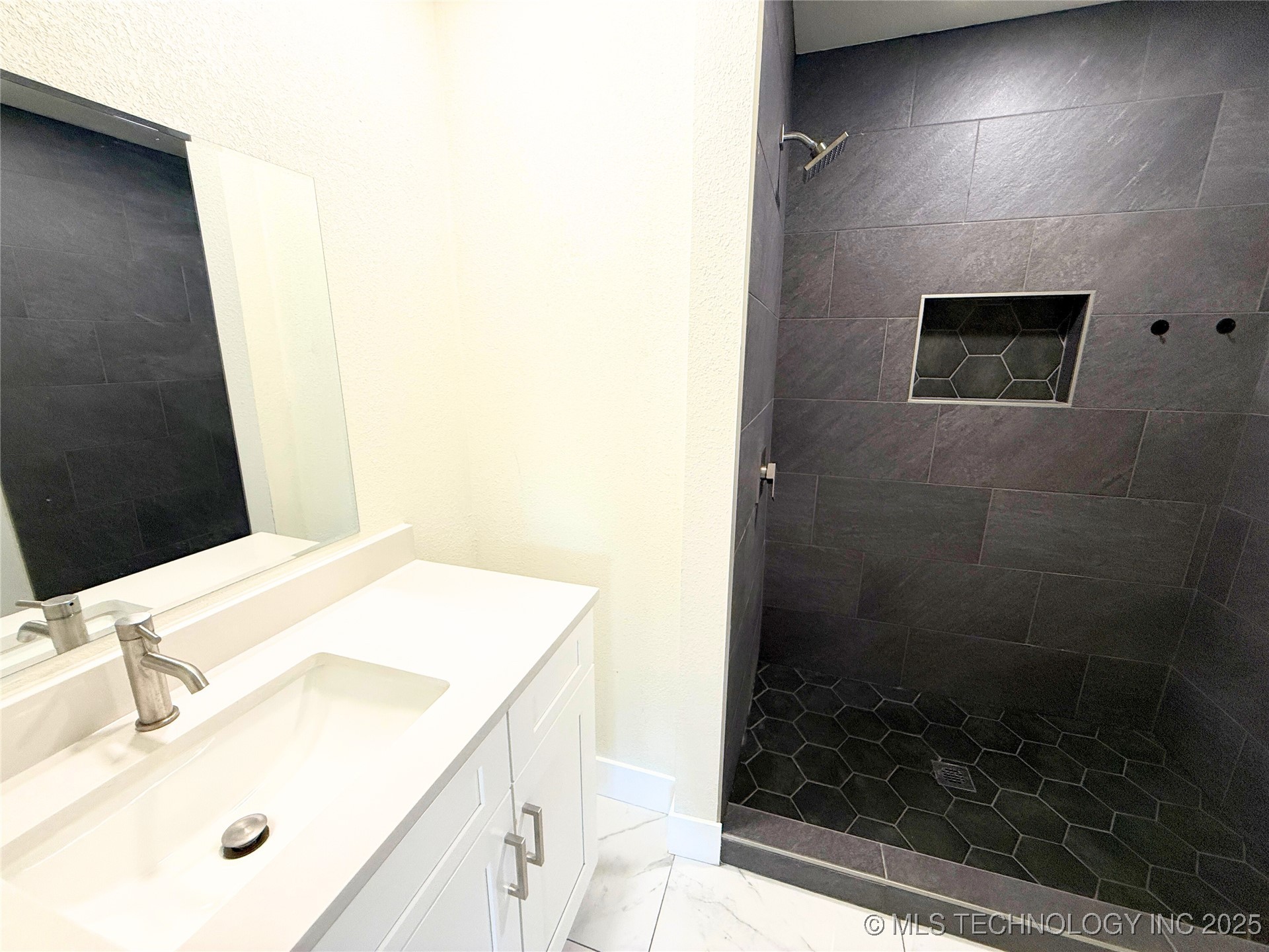 24037 Gordon Street Broken Arrow OK 74014