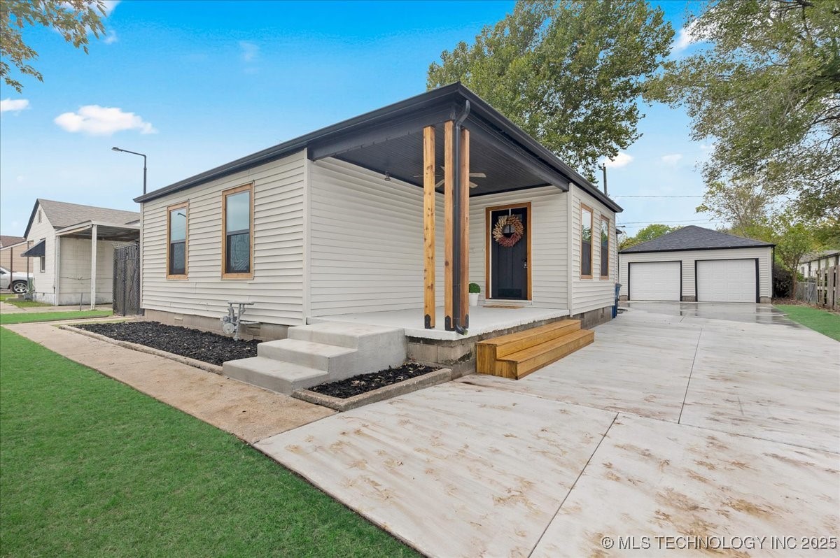1942 N Oxford Avenue Tulsa OK 74115