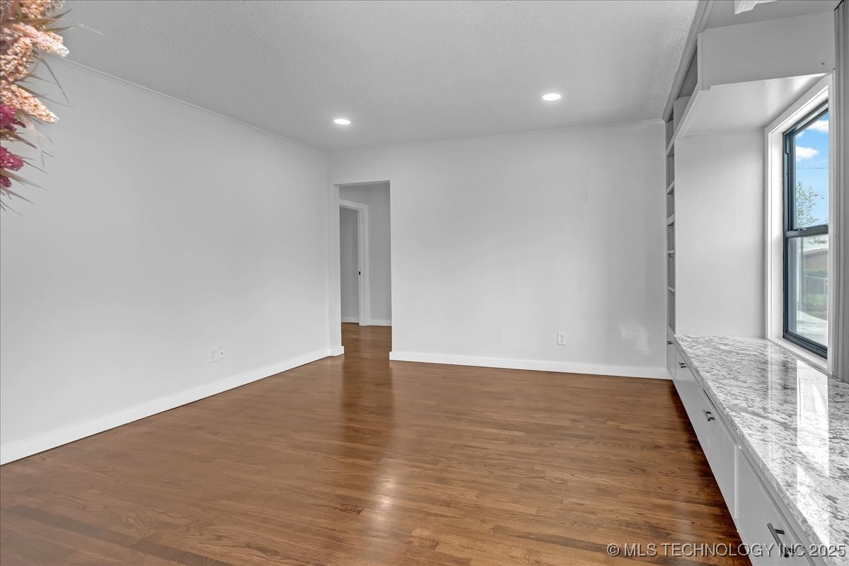1942 N Oxford Avenue Tulsa OK 74115