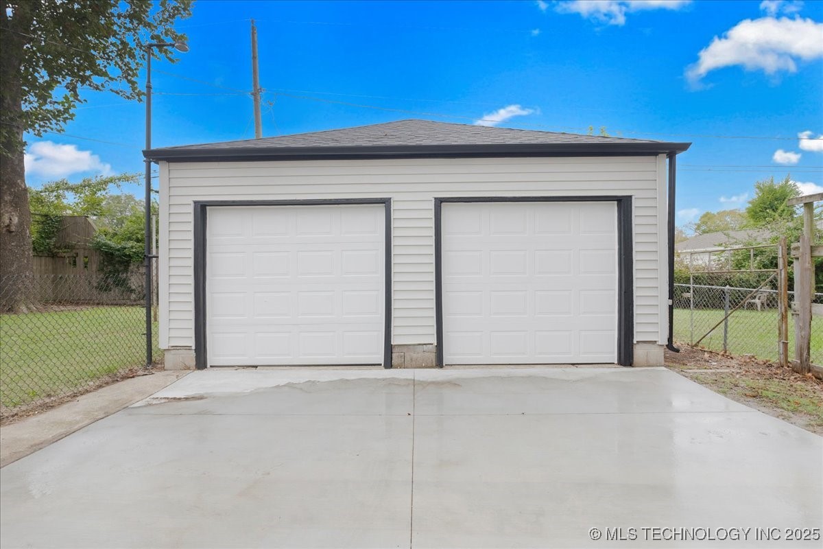 1942 N Oxford Avenue Tulsa OK 74115