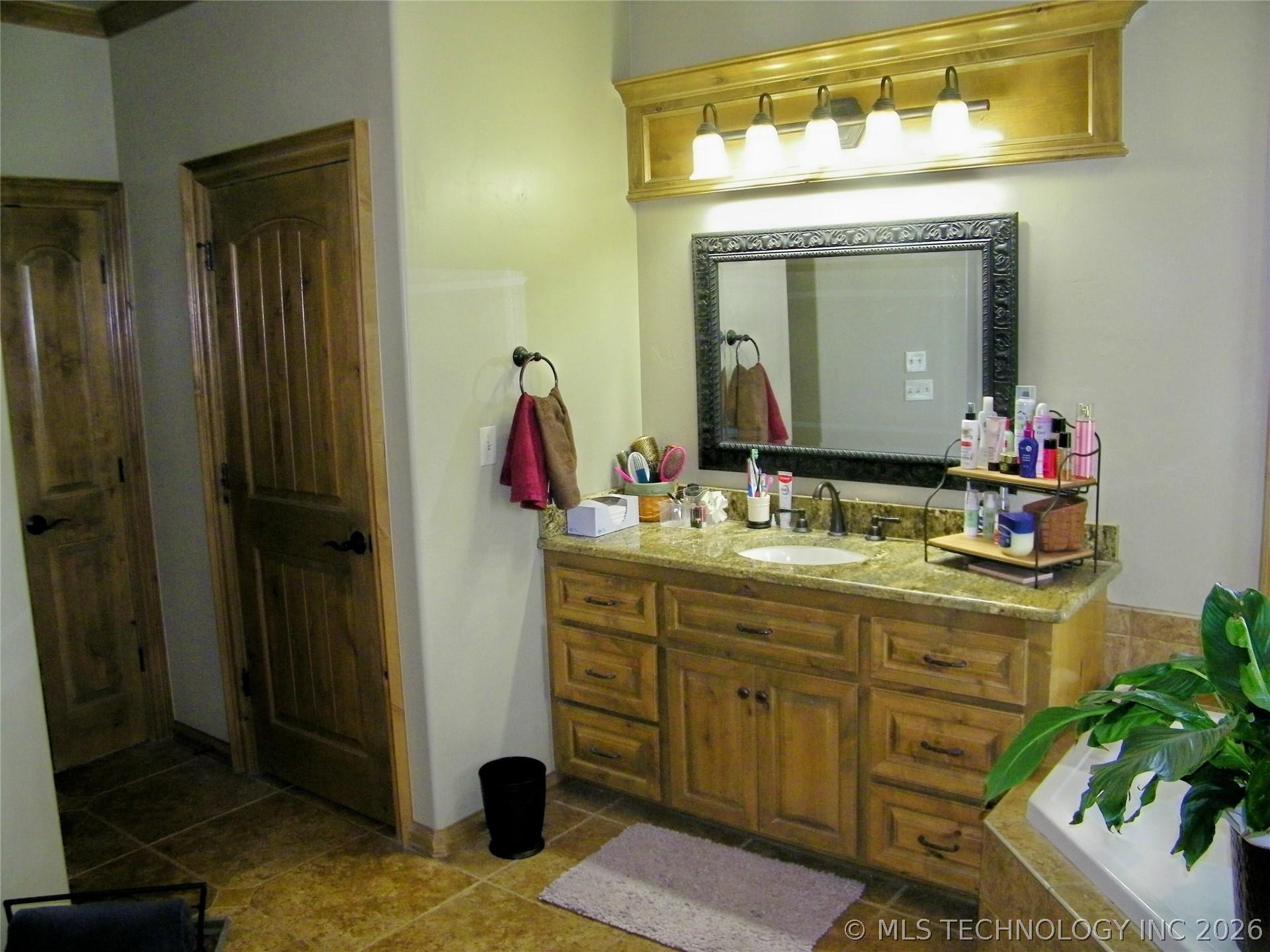 1200 Hickory Wellston OK 74881