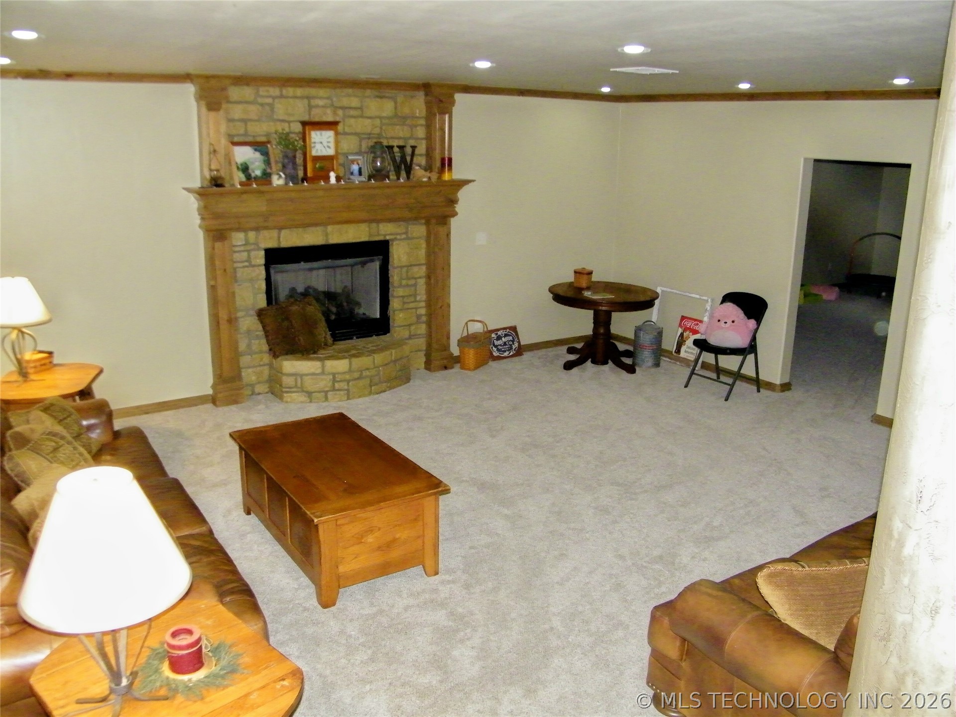 1200 Hickory Wellston OK 74881