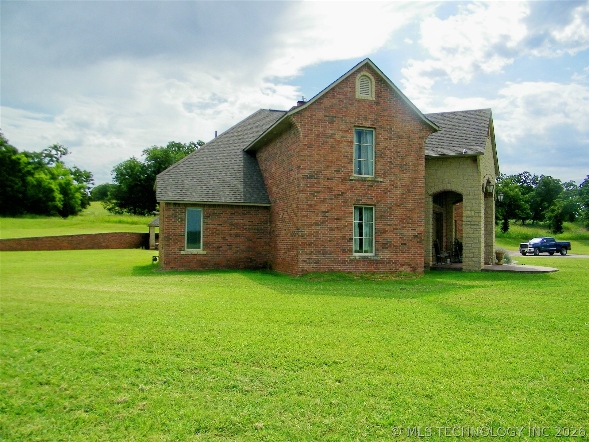 1200 Hickory Wellston OK 74881