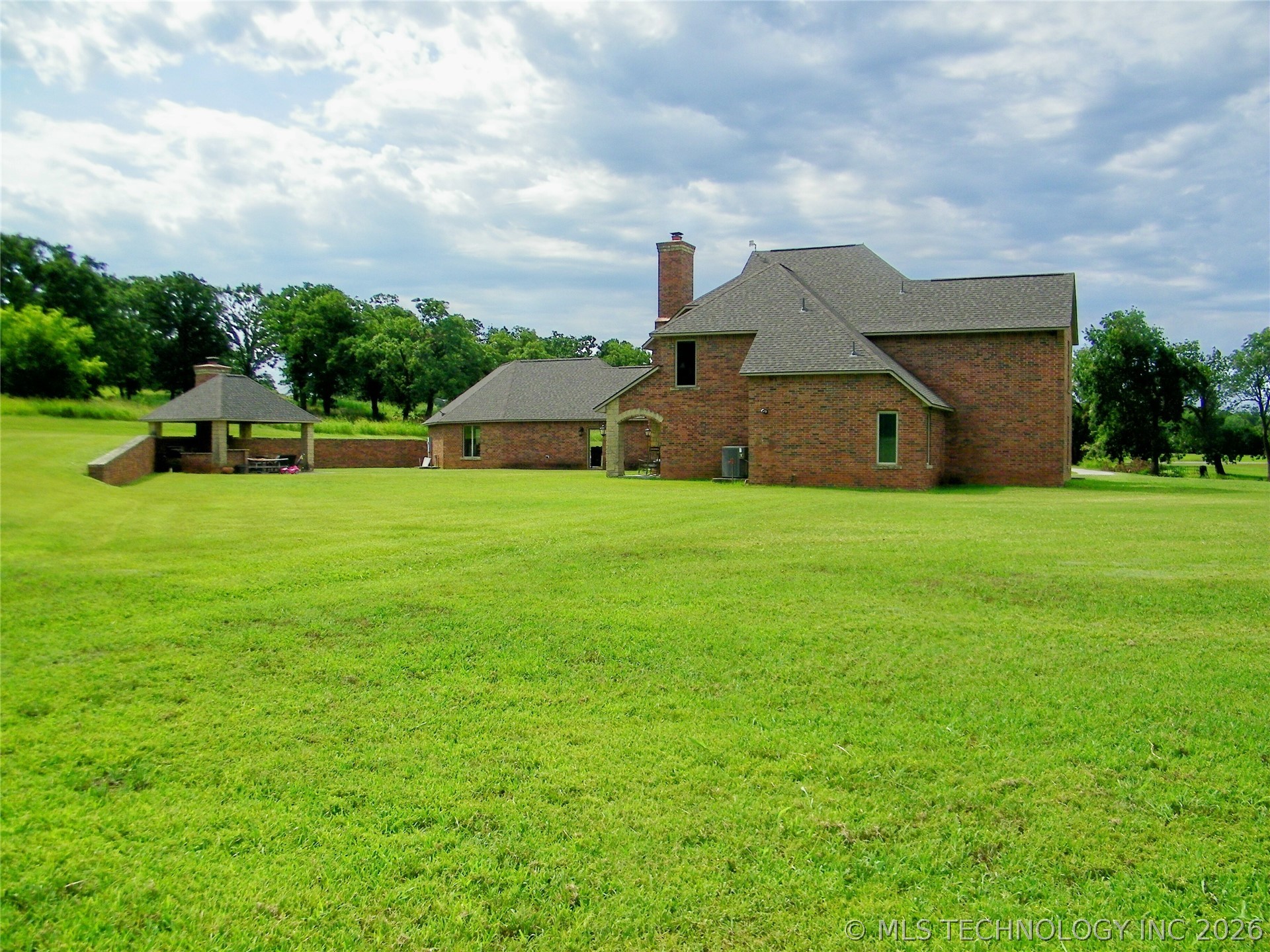 1200 Hickory Wellston OK 74881