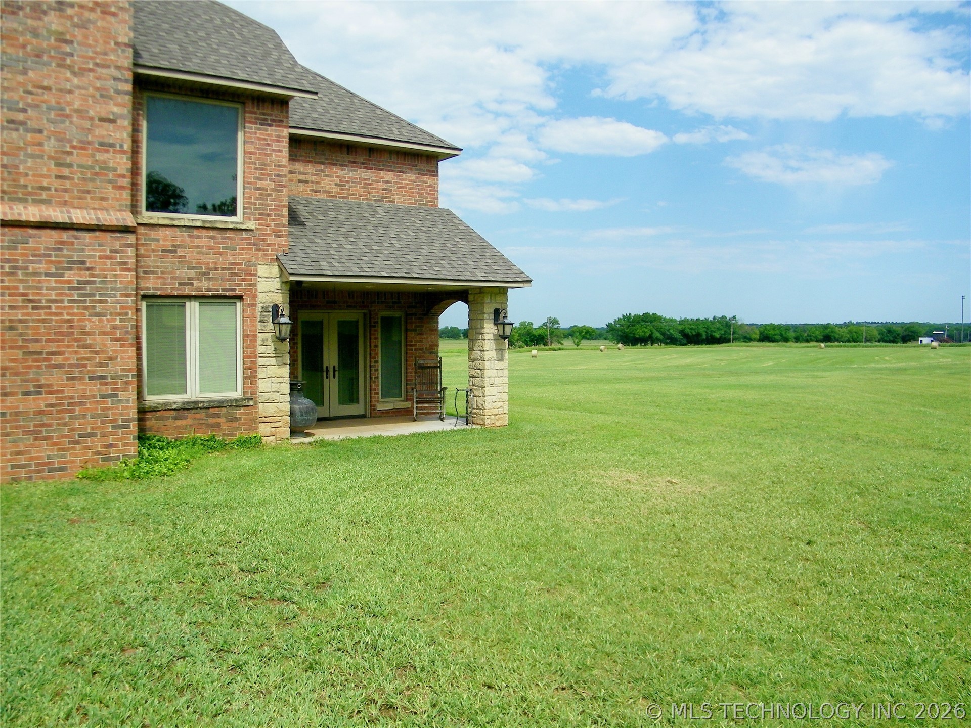 1200 Hickory Wellston OK 74881