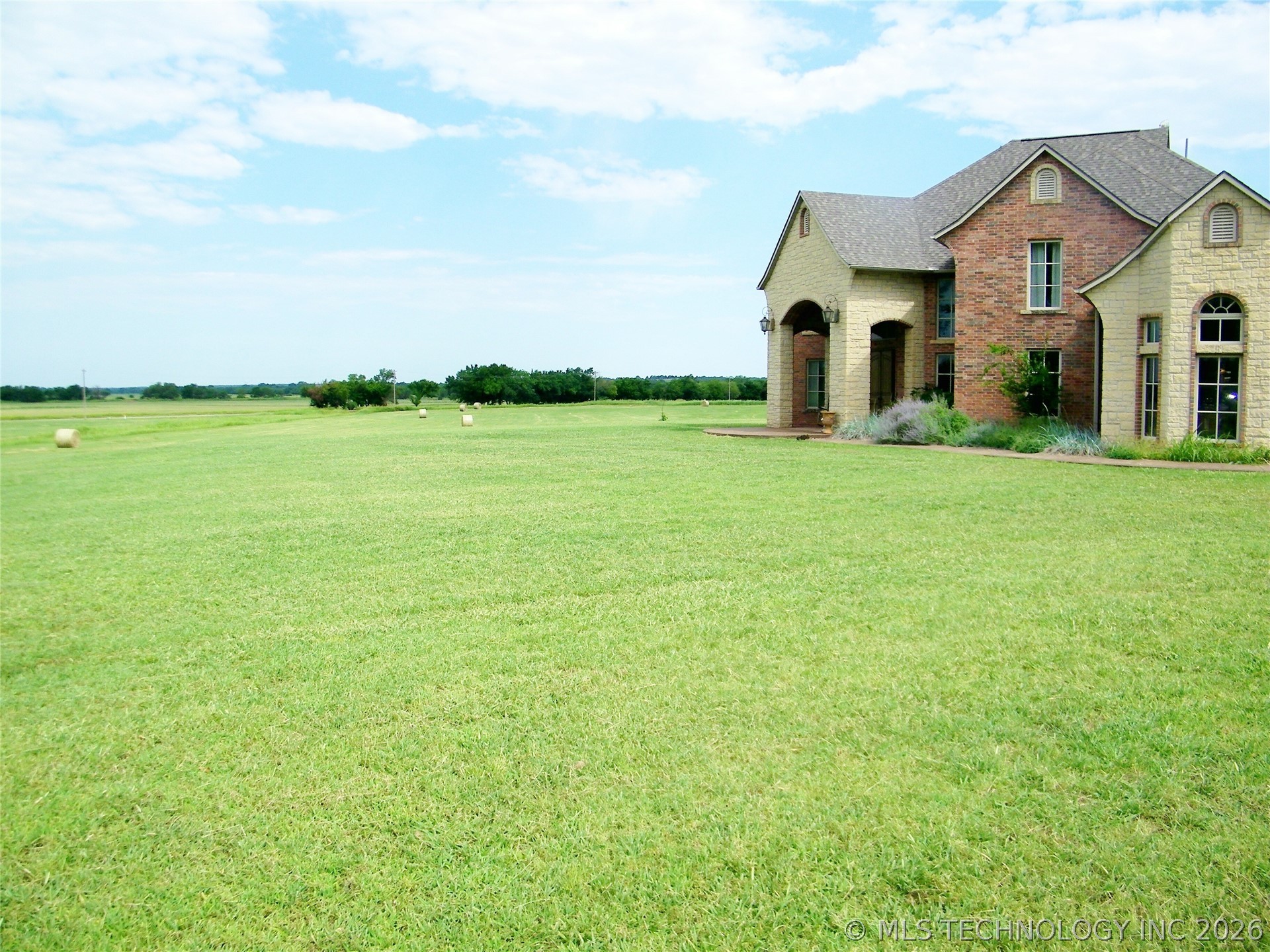 1200 Hickory Wellston OK 74881