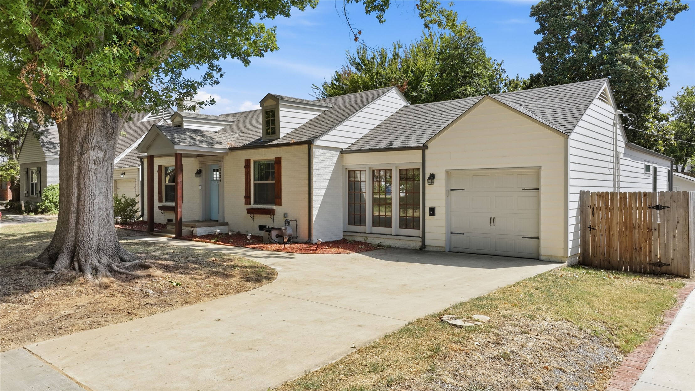 2834 E 21st Place Tulsa OK 74114