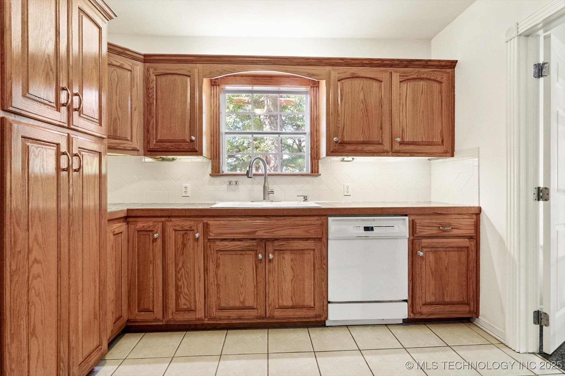 5055 E 425 Road Adair OK 74330