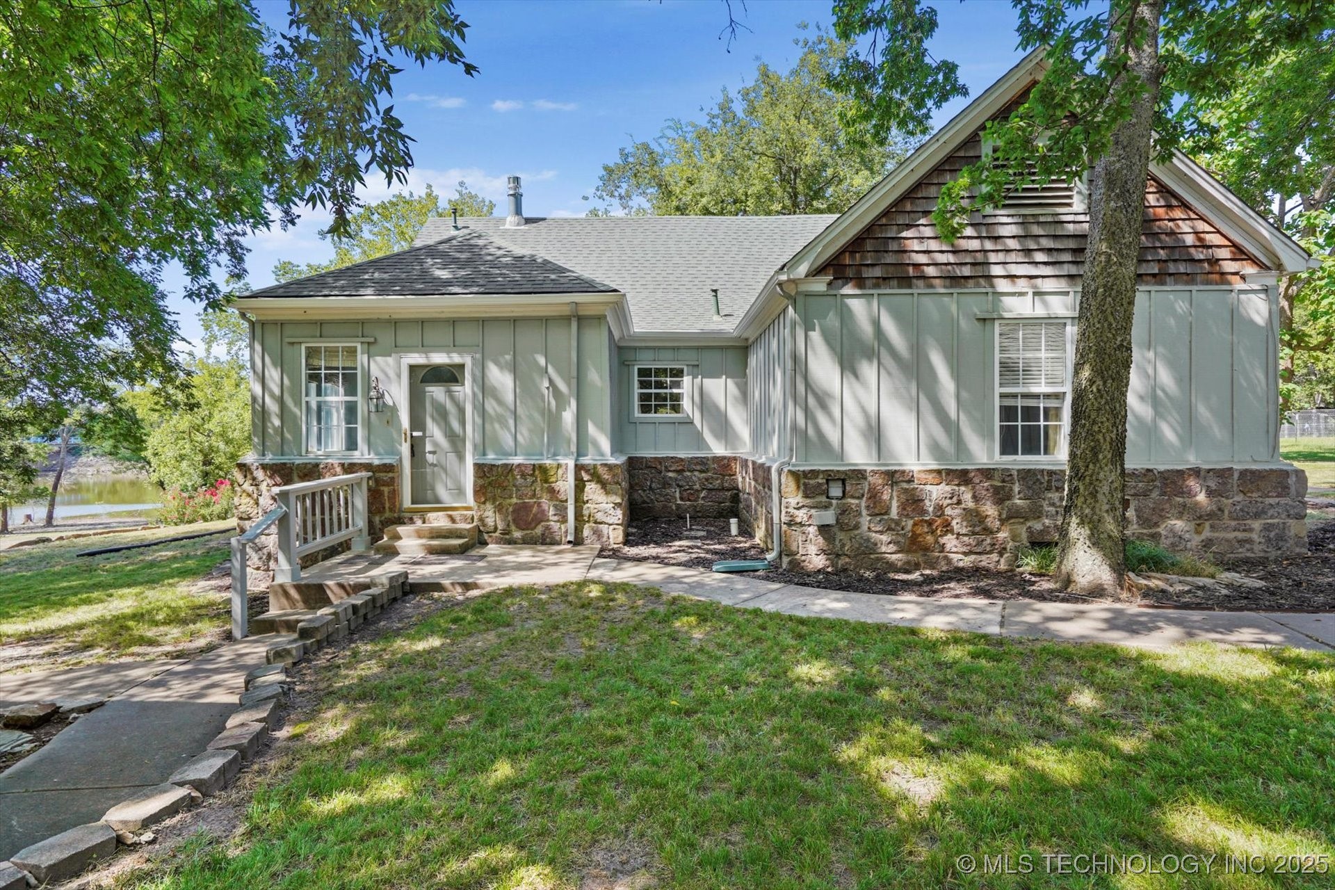 5055 E 425 Road Adair OK 74330