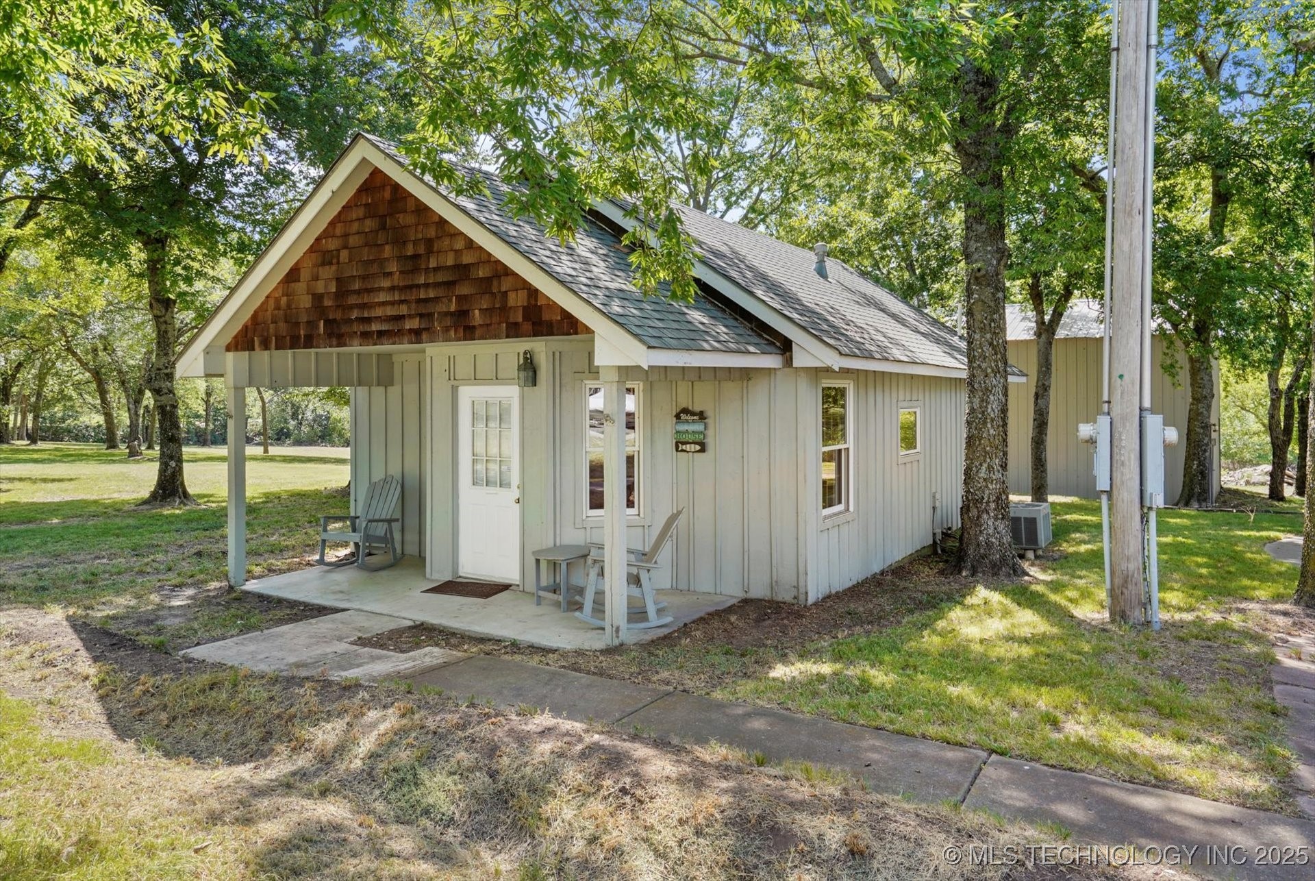 5055 E 425 Road Adair OK 74330