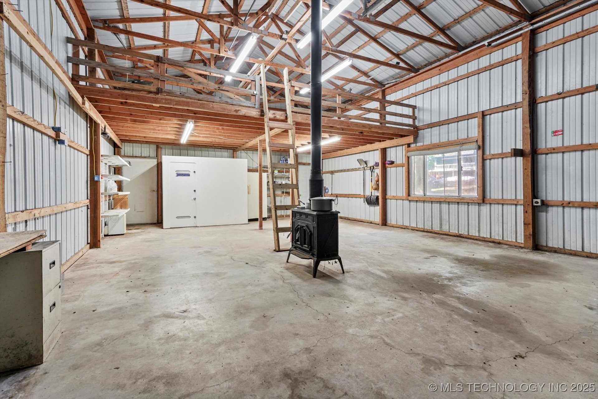 5055 E 425 Road Adair OK 74330