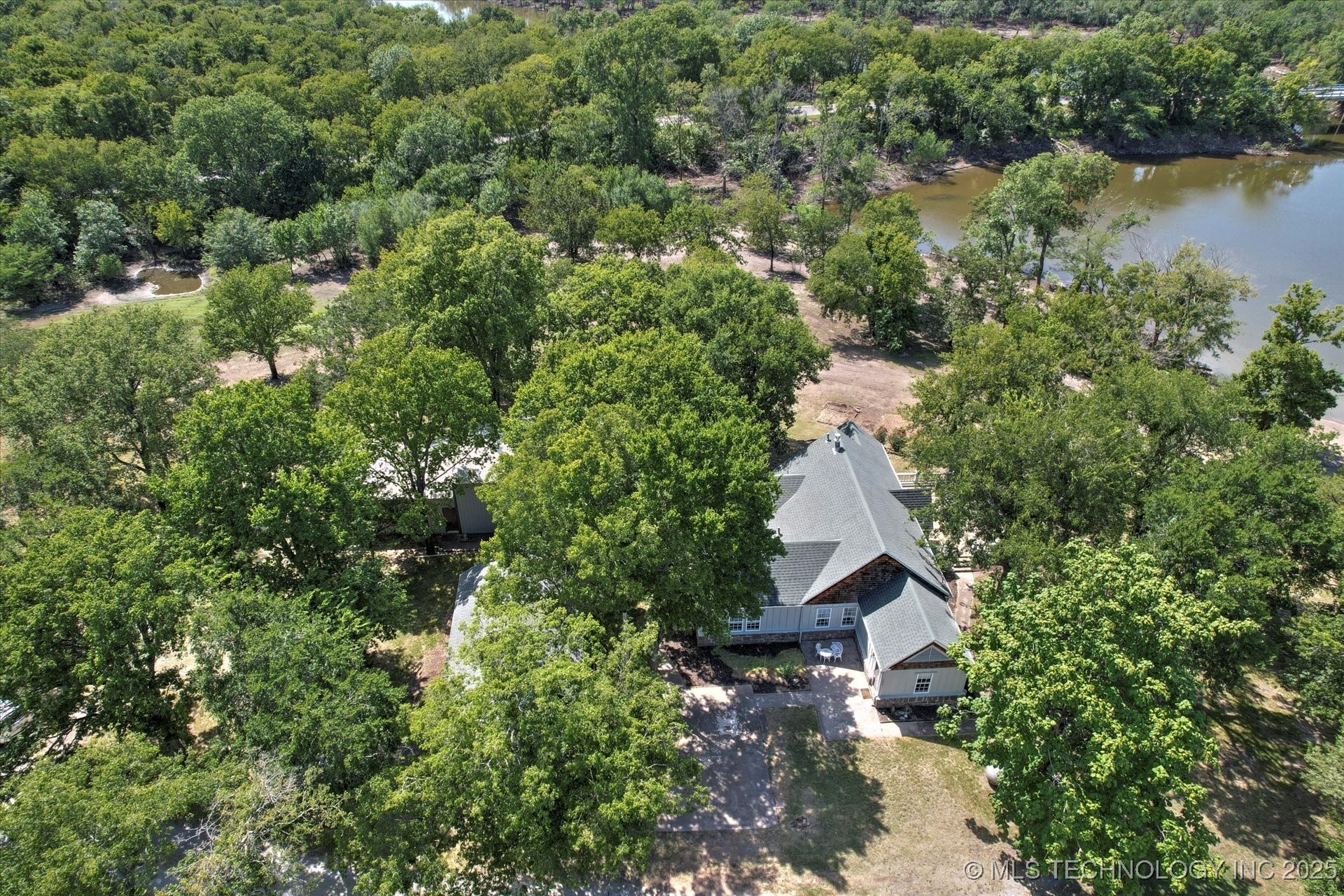 5055 E 425 Road Adair OK 74330