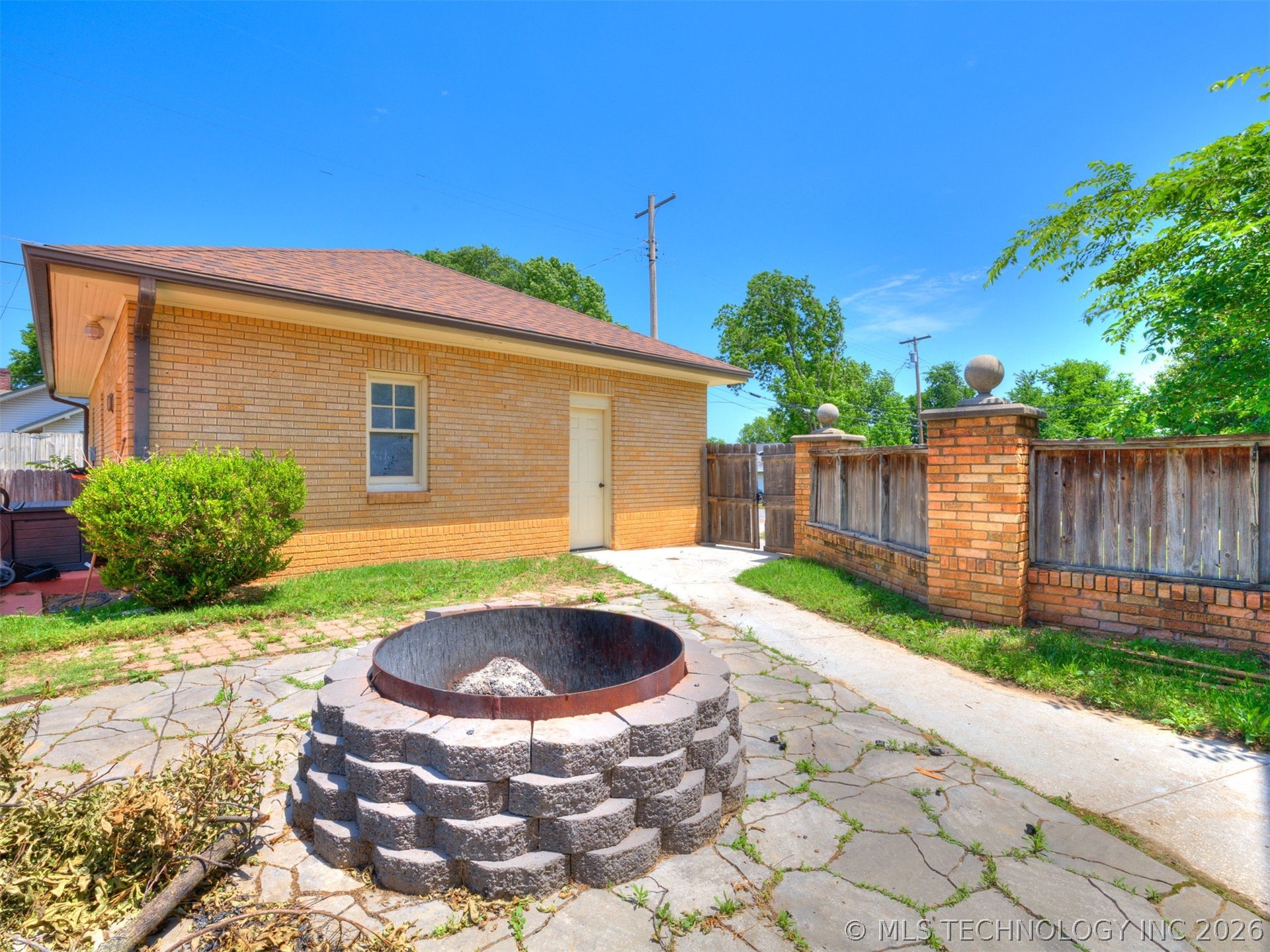 401 W 6th Avenue Bristow OK 74010