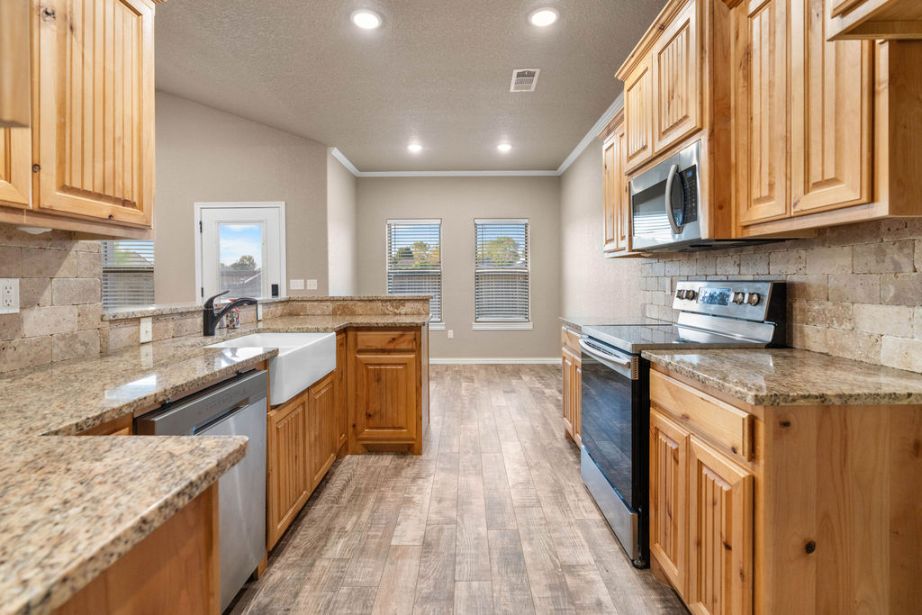 108 Tallgrass Street Calera OK 74730