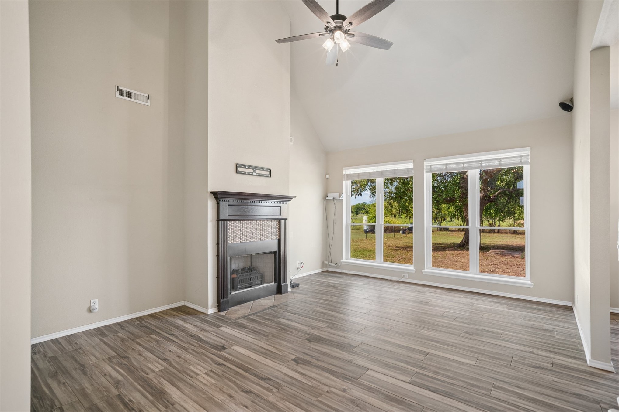 175 Alt 75 Street Mounds OK 74047