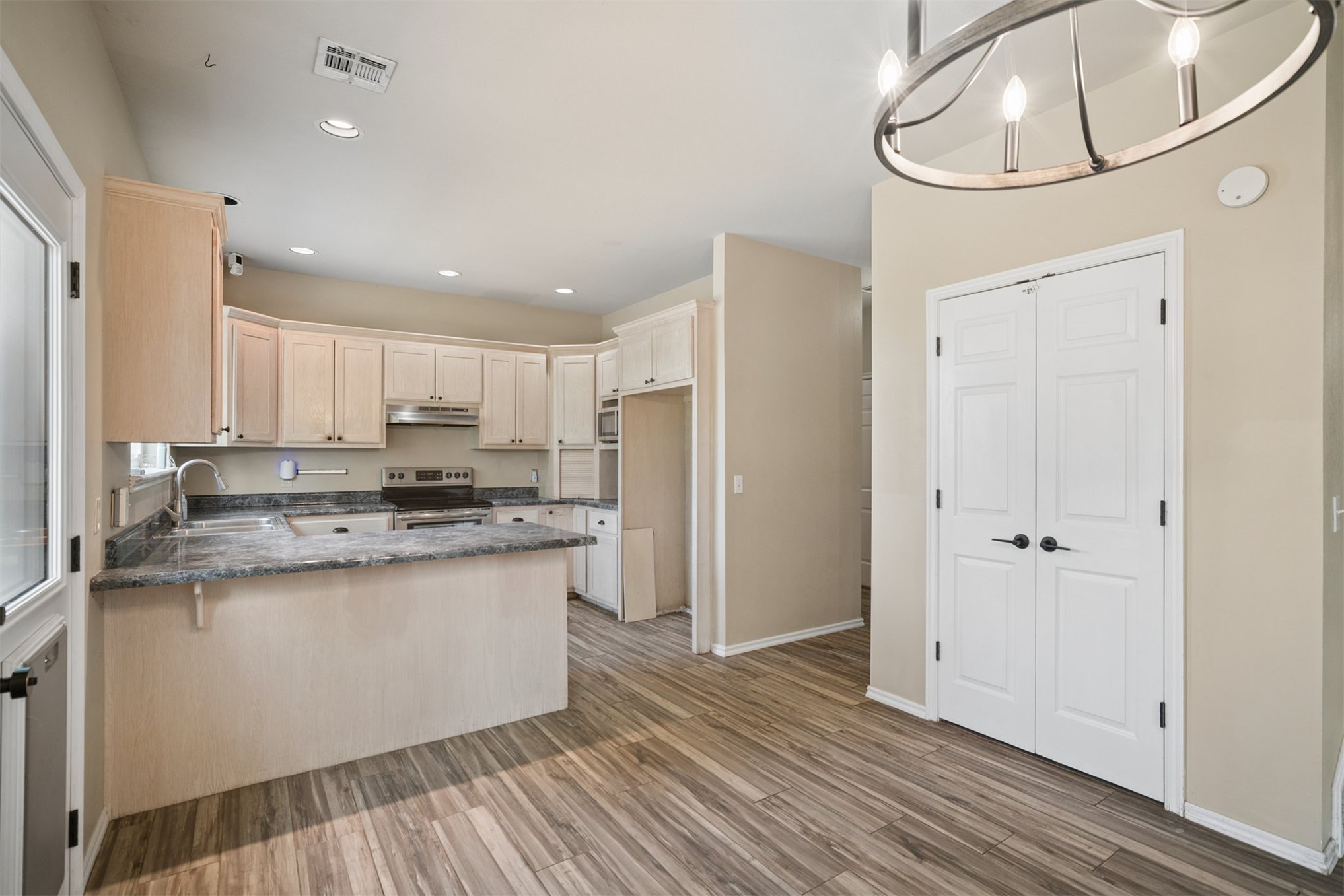 175 Alt 75 Street Mounds OK 74047