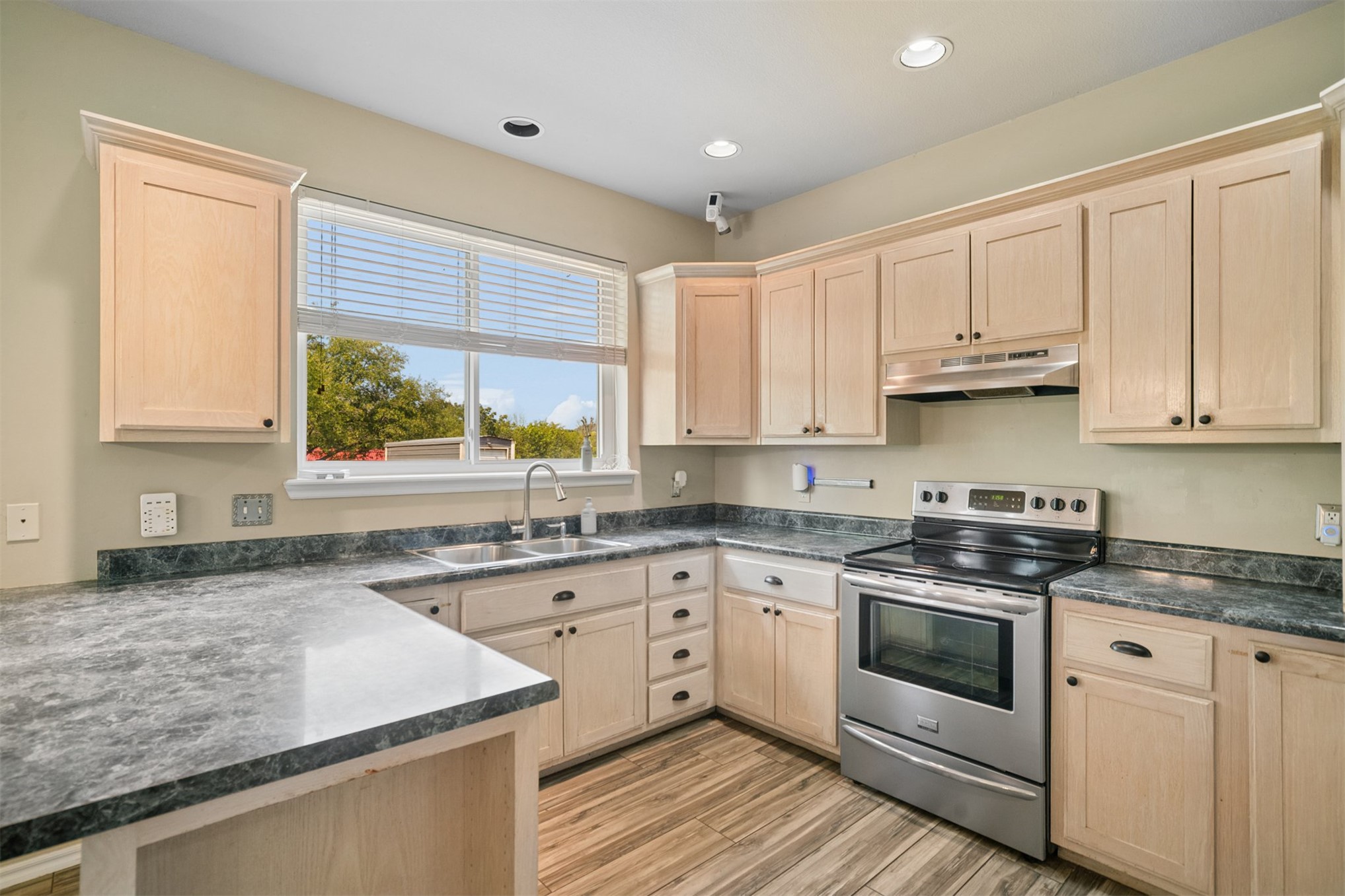 175 Alt 75 Street Mounds OK 74047