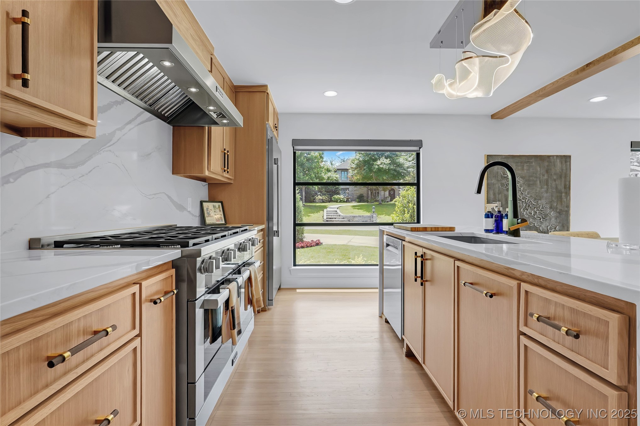 2227 E 26th Place Tulsa OK 74114