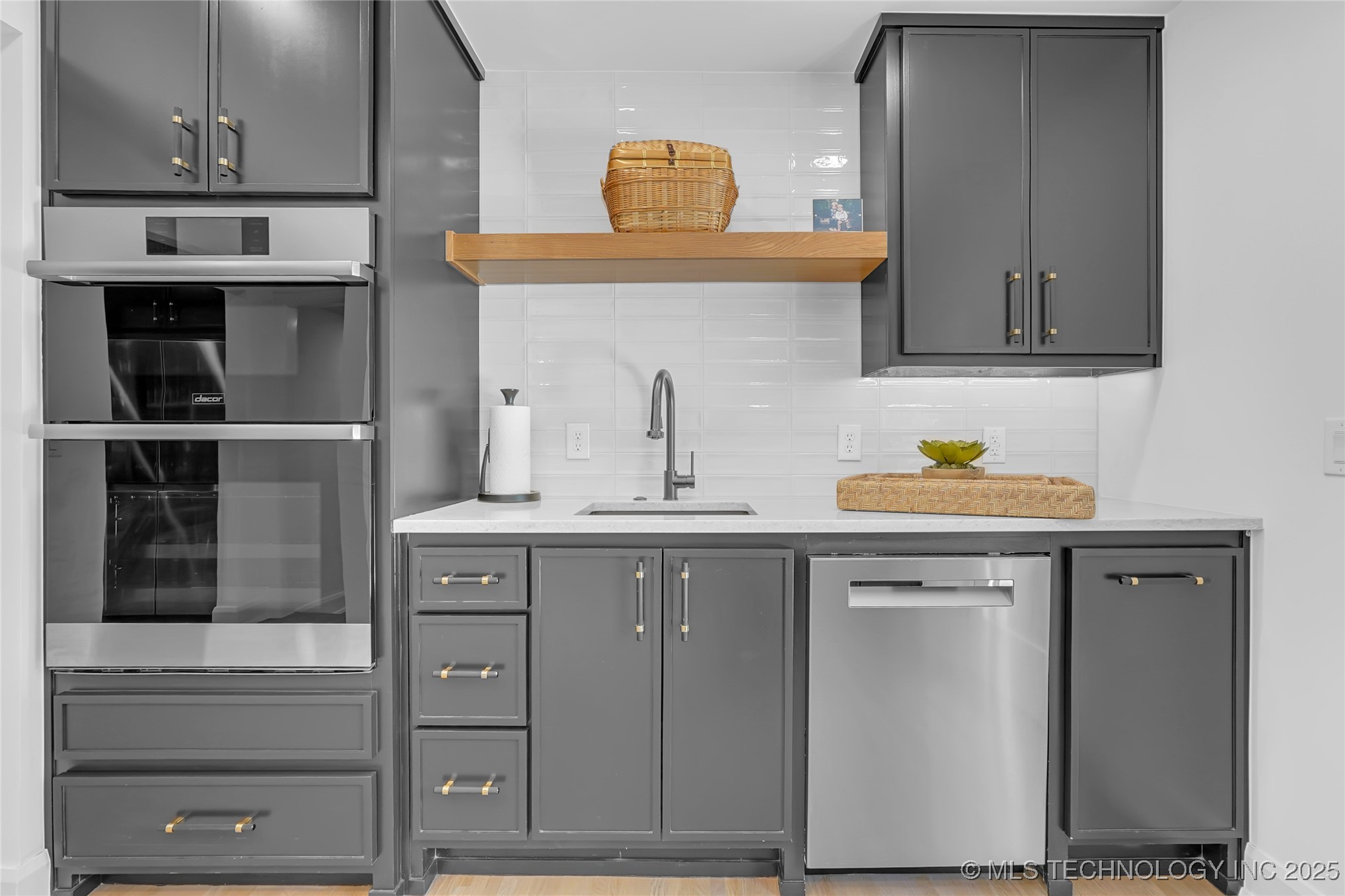 2227 E 26th Place Tulsa OK 74114