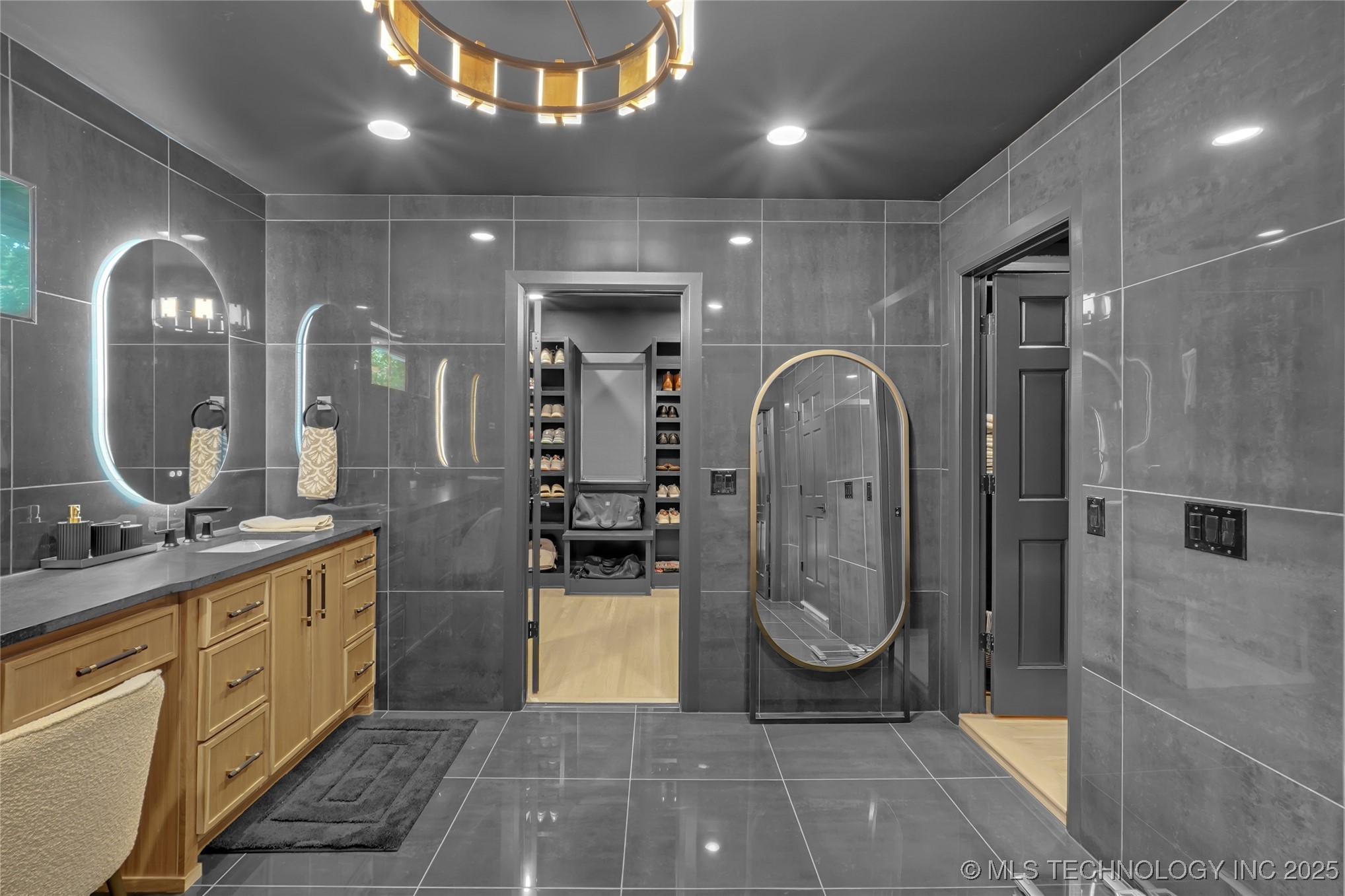 2227 E 26th Place Tulsa OK 74114