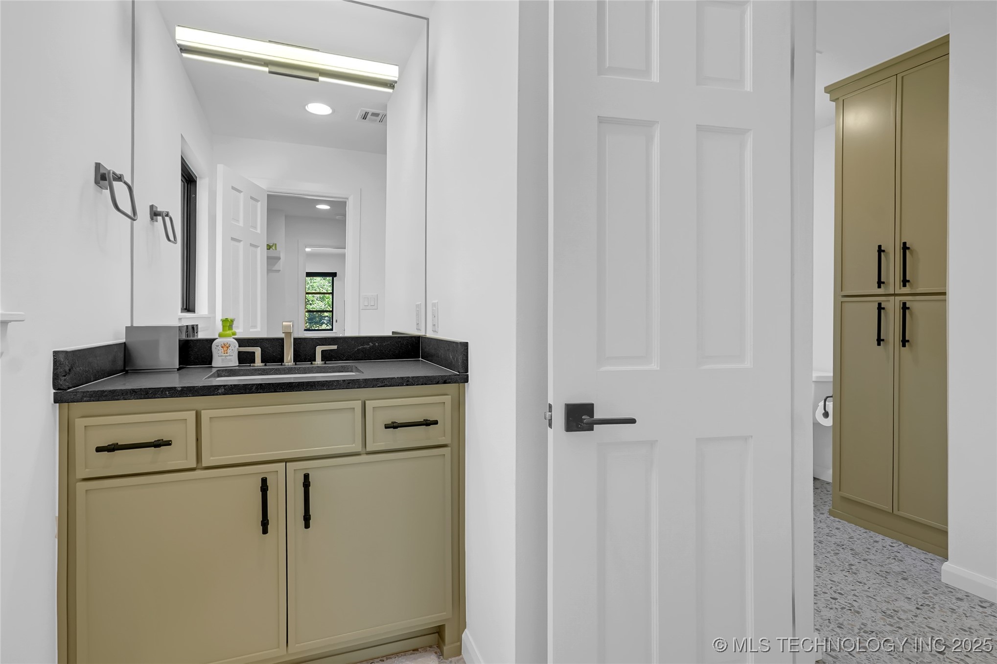 2227 E 26th Place Tulsa OK 74114