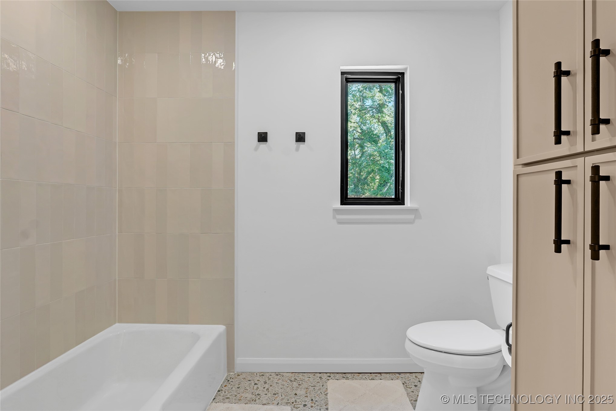 2227 E 26th Place Tulsa OK 74114