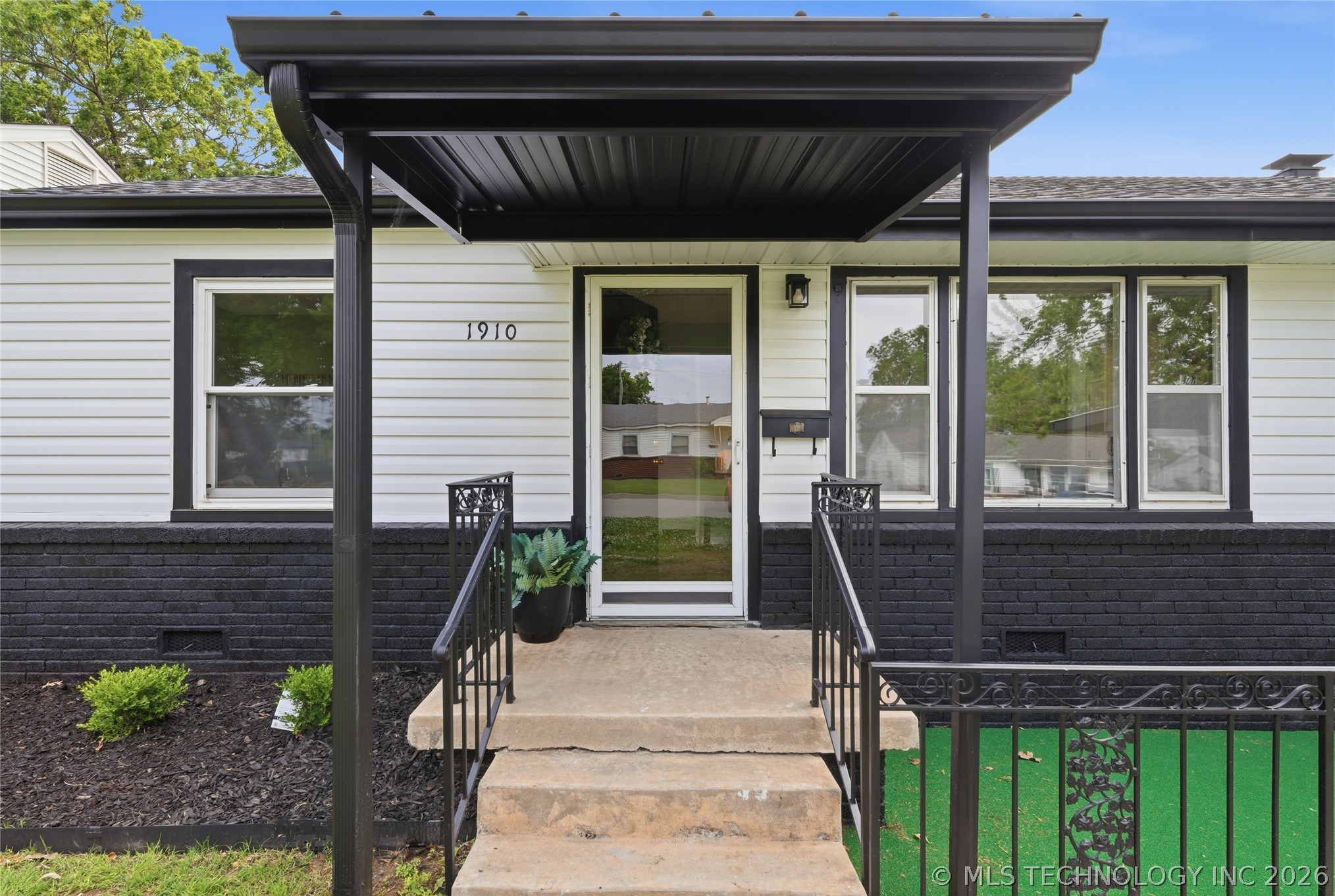 1910 W 46th Place Tulsa OK 74107