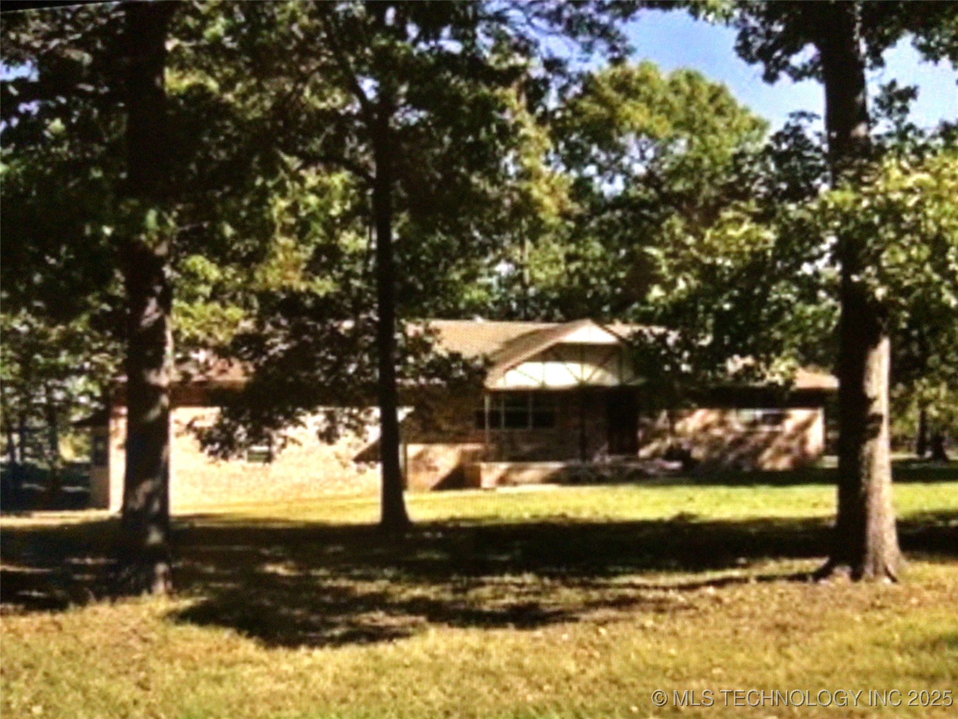 6959 E 561 Road Locust Grove OK 74352