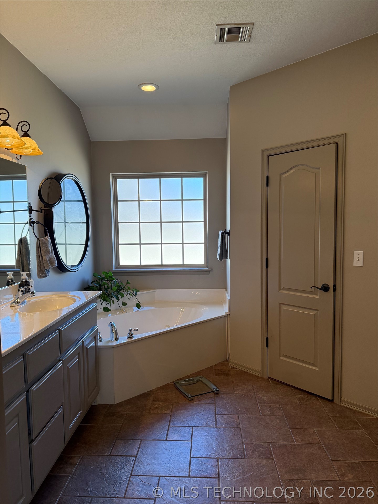 22095 Riverwood Drive Claremore OK 74019