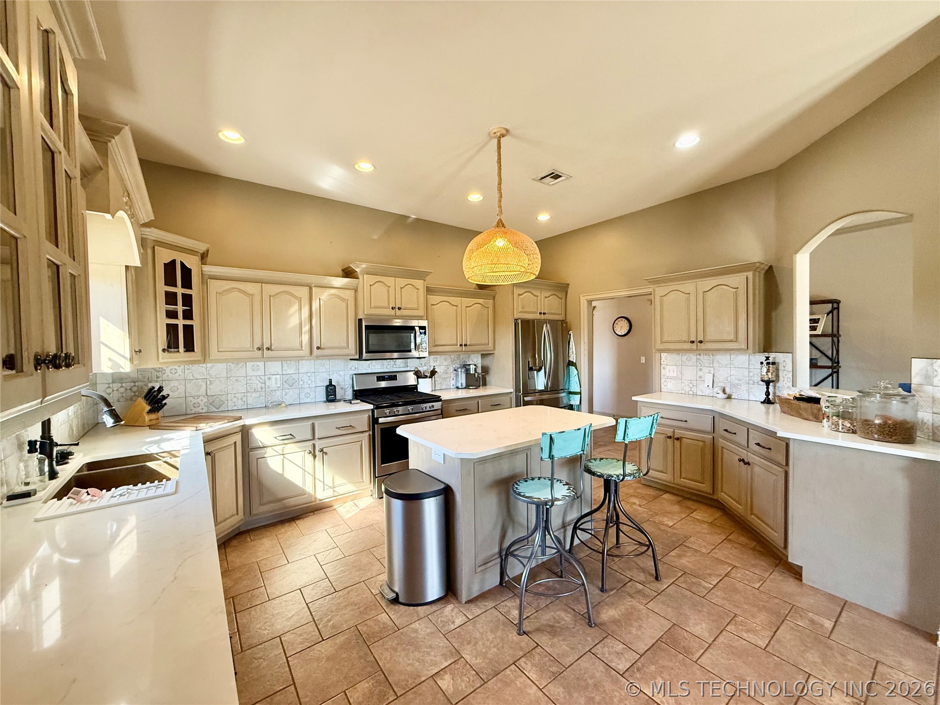 22095 Riverwood Drive Claremore OK 74019