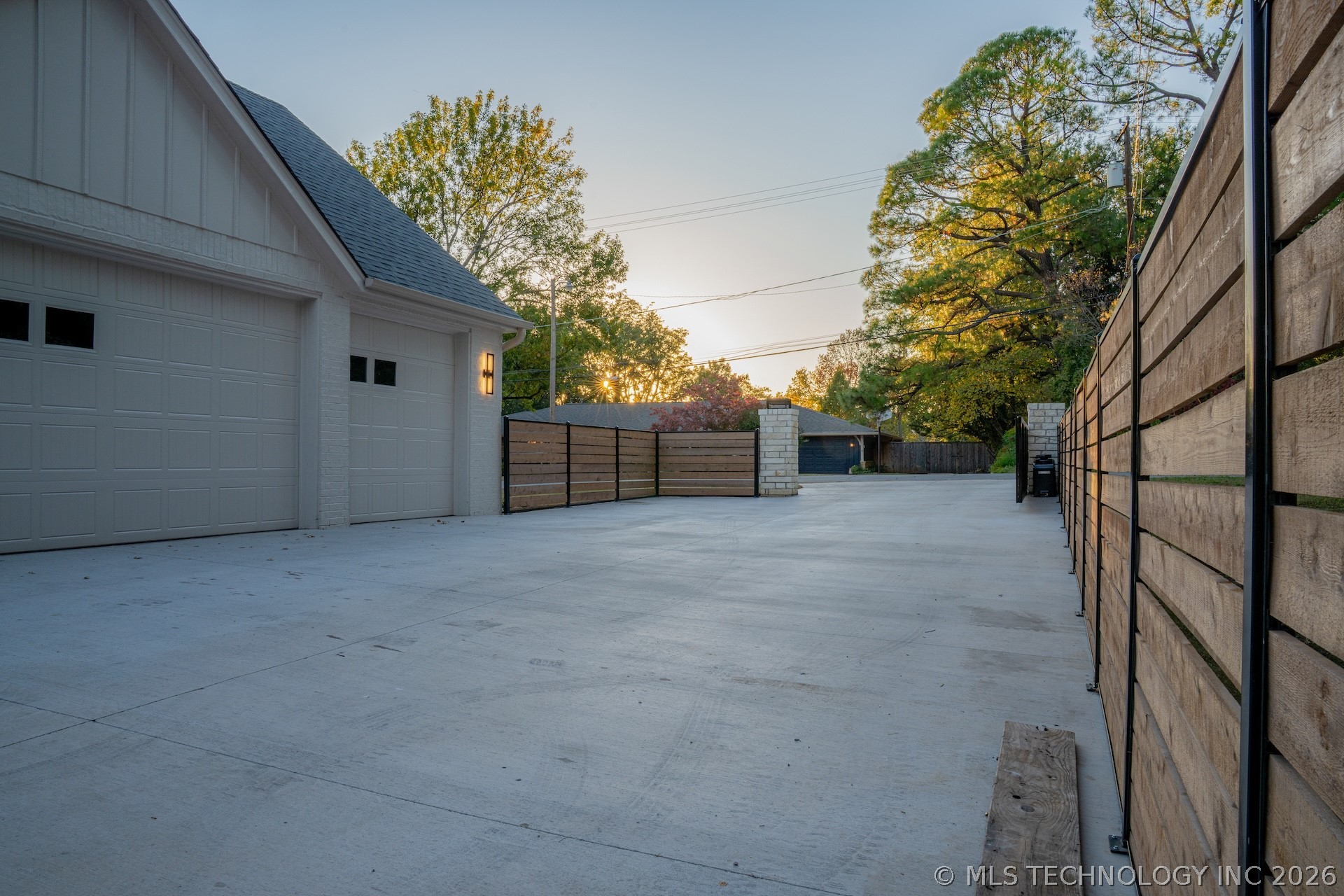 4929 S Columbia Avenue Tulsa OK 74105