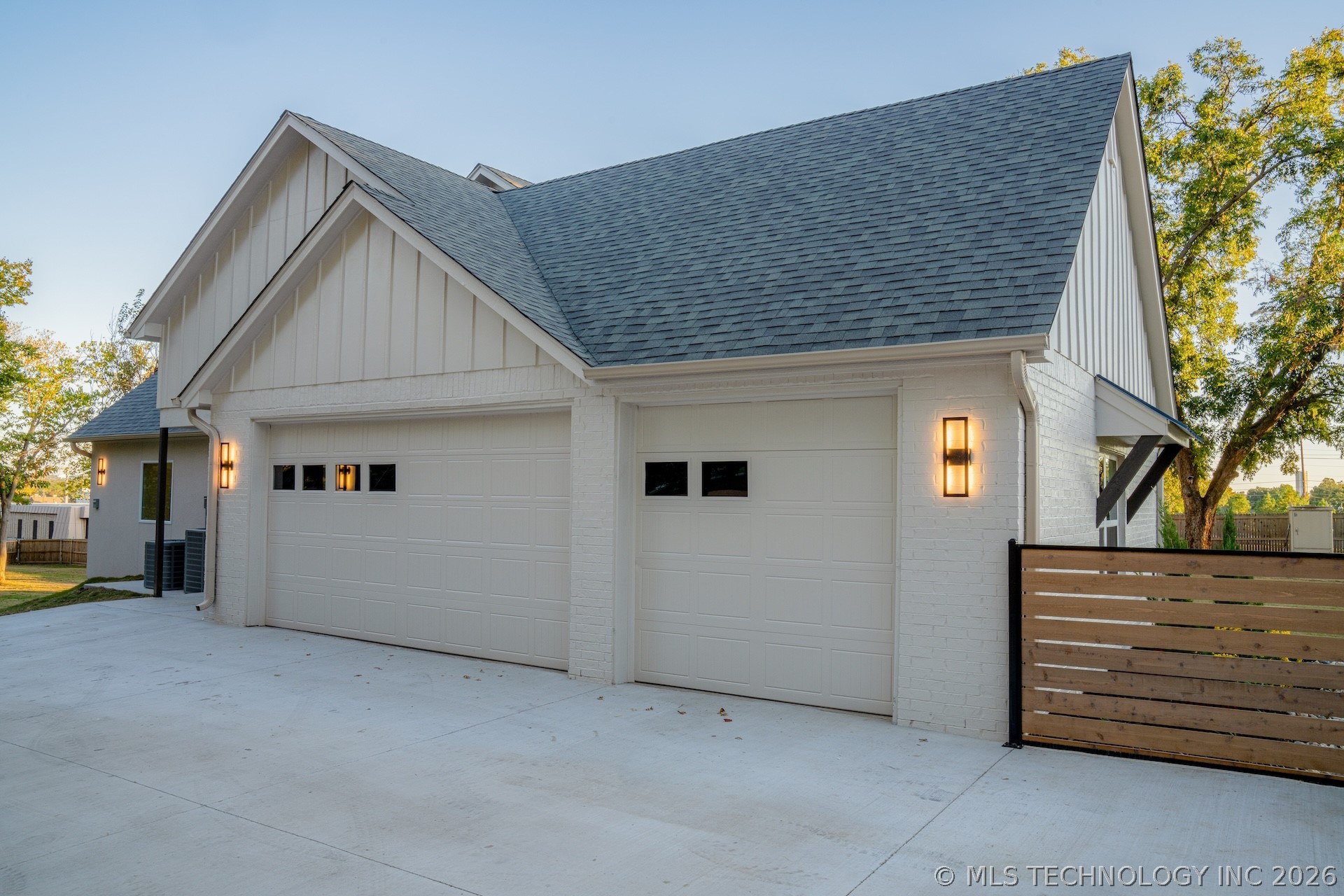 4929 S Columbia Avenue Tulsa OK 74105