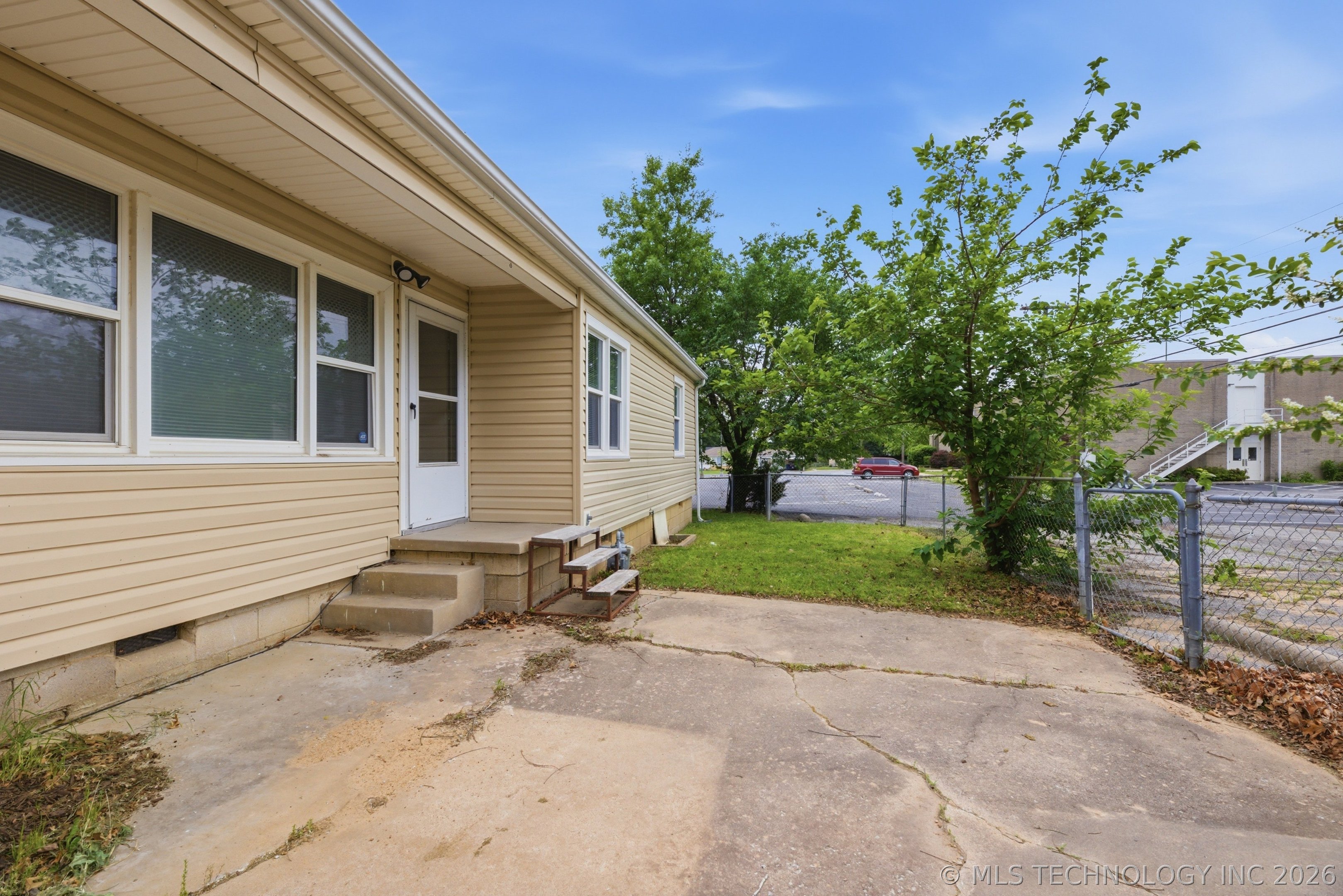 3328 S Knoxville Avenue Tulsa OK 74135