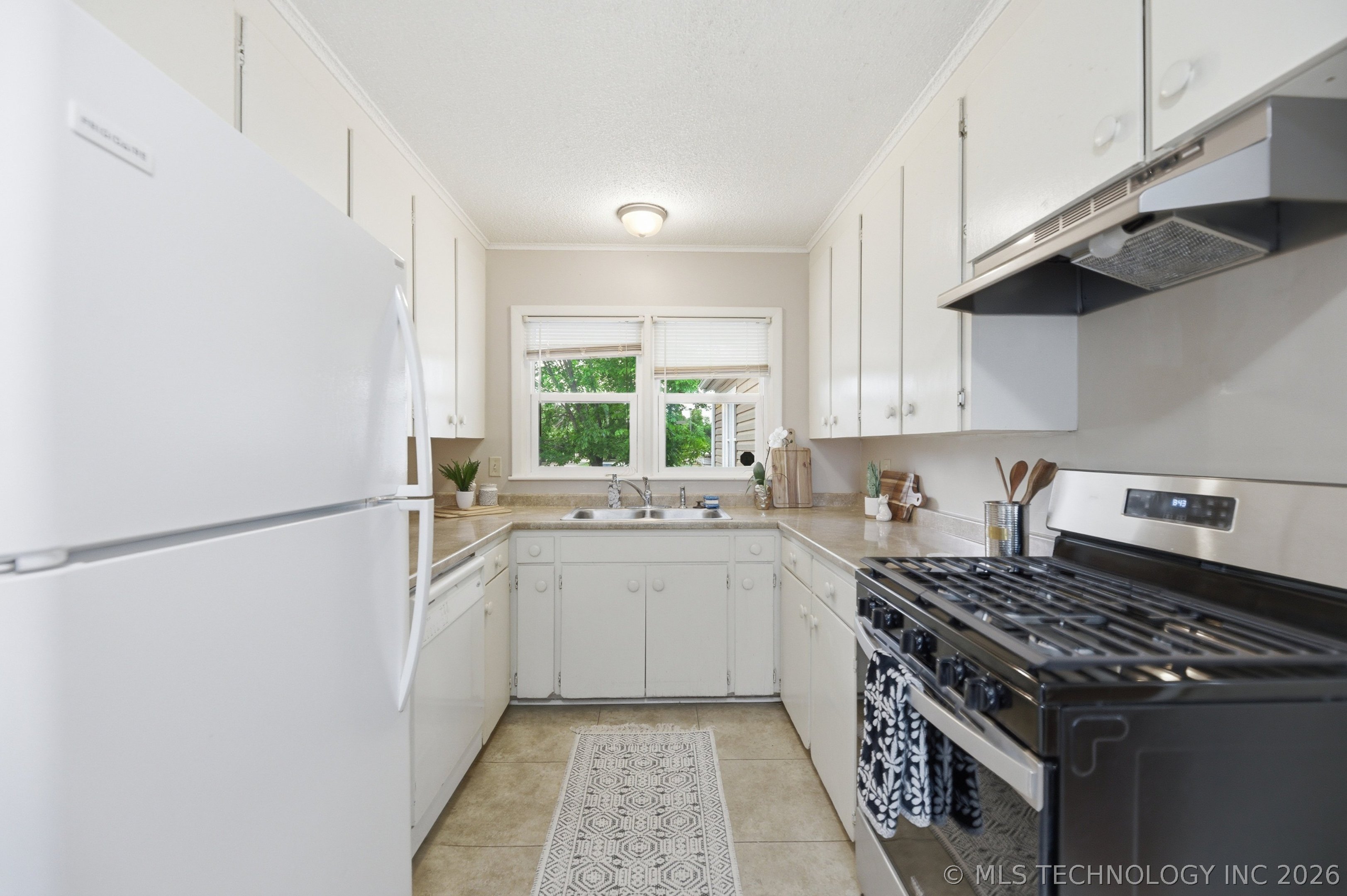 3328 S Knoxville Avenue Tulsa OK 74135