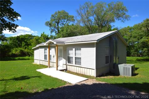 516 S Cherokee Street Stilwell OK 74960