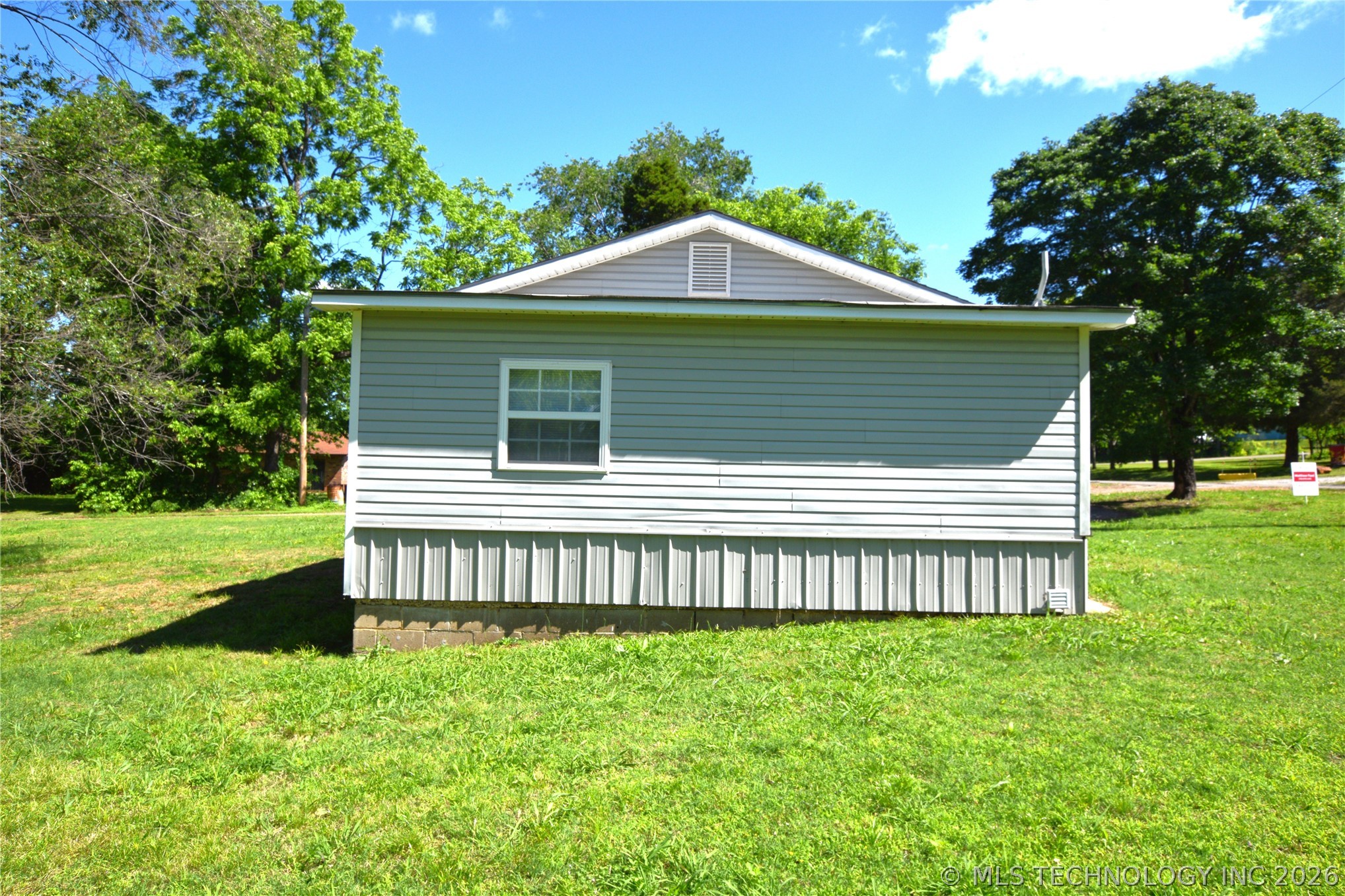 516 S Cherokee Street Stilwell OK 74960