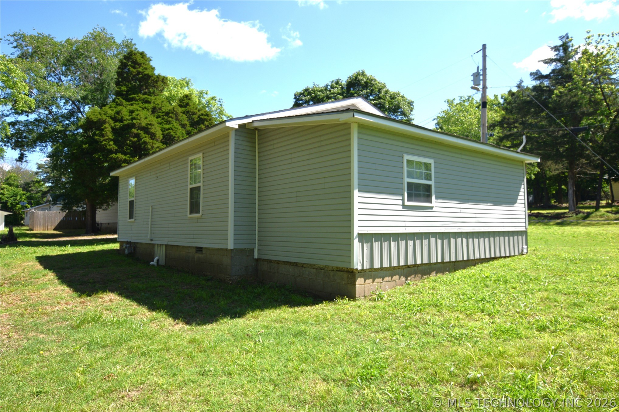 516 S Cherokee Street Stilwell OK 74960