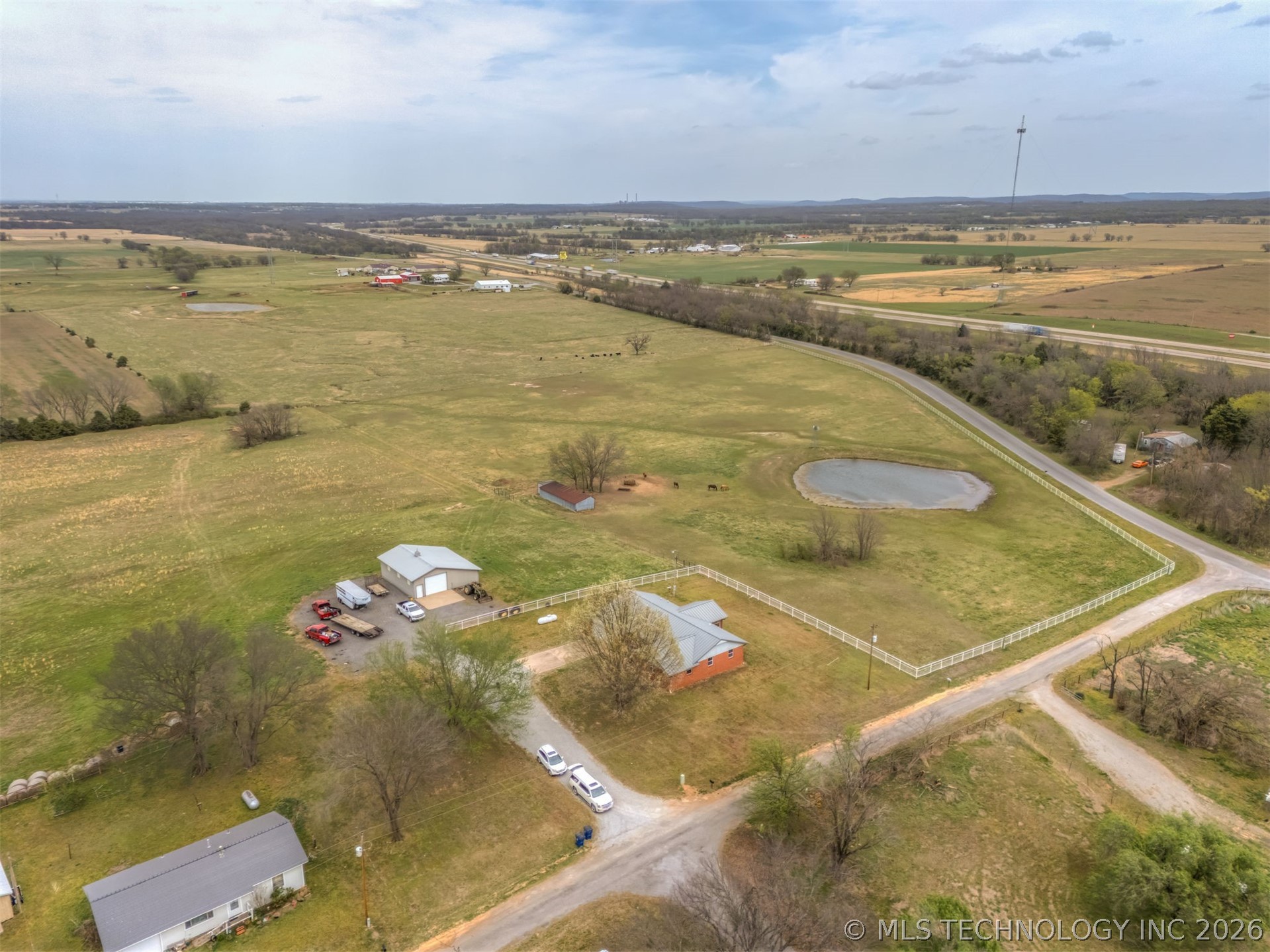 302 N Gas Street Chouteau OK 74337