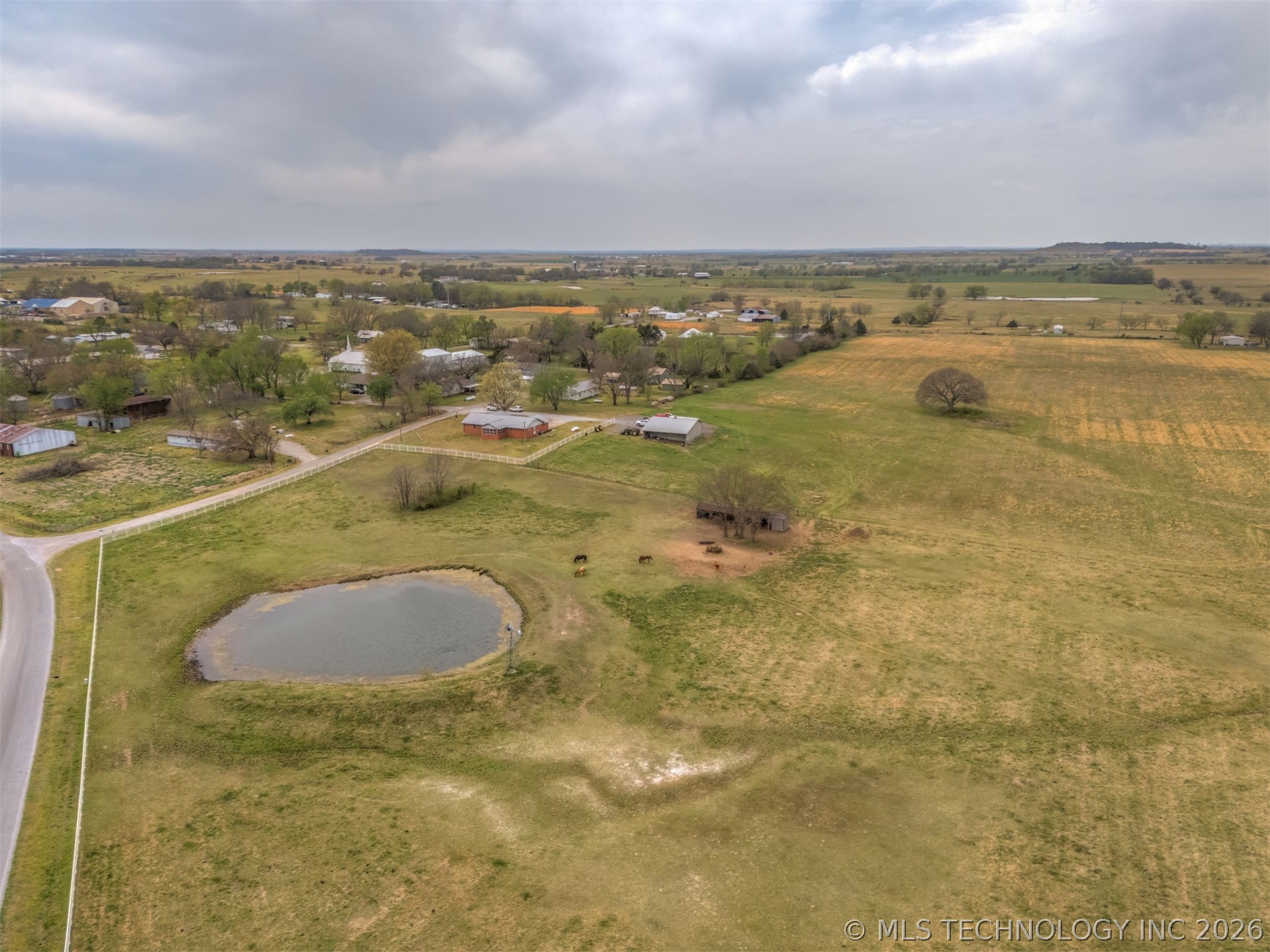 302 N Gas Street Chouteau OK 74337