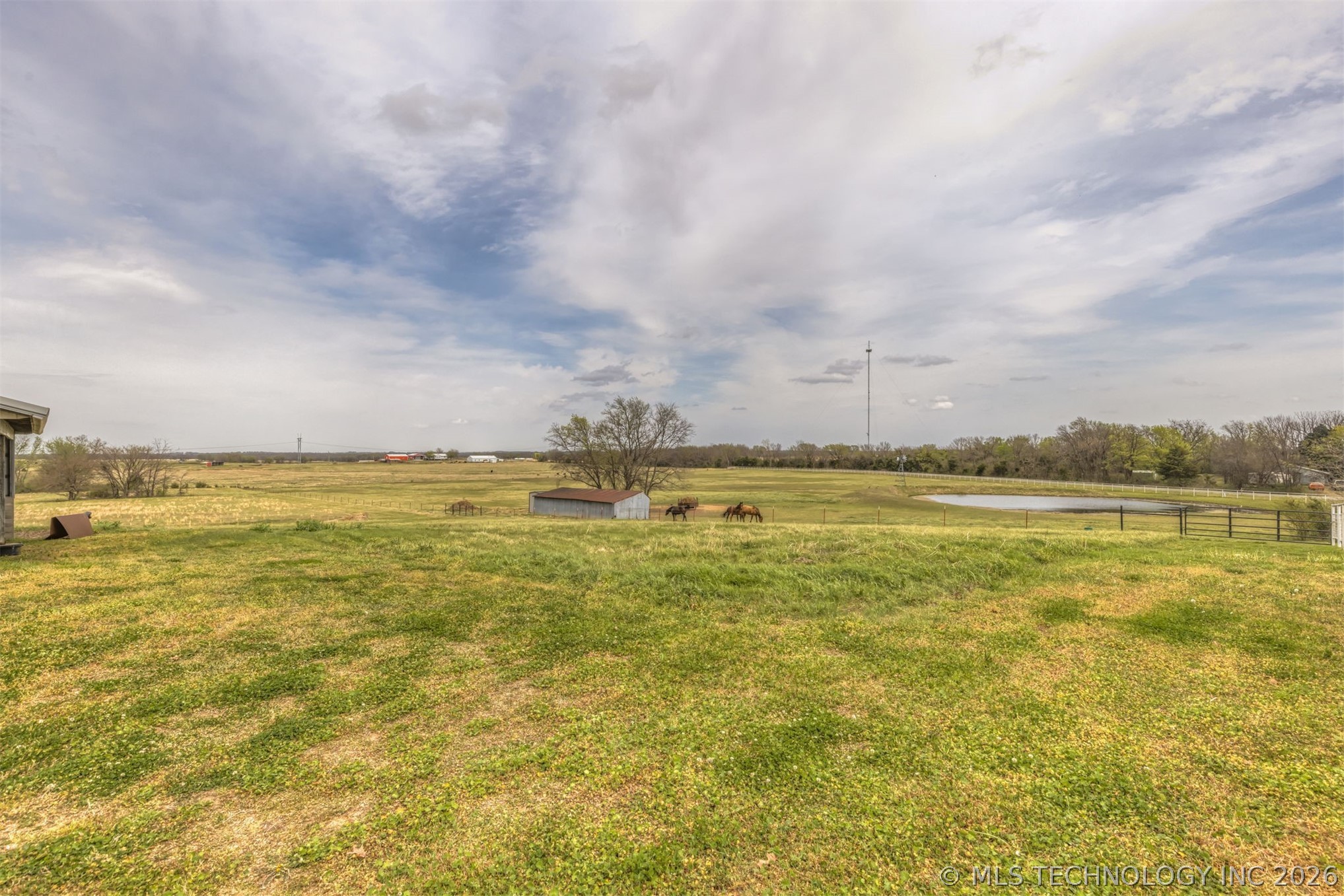 302 N Gas Street Chouteau OK 74337