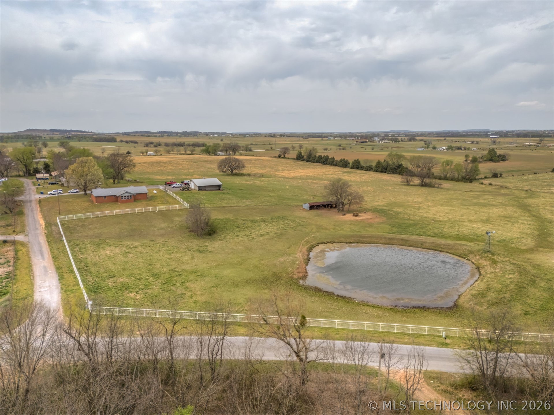 302 N Gas Street Chouteau OK 74337