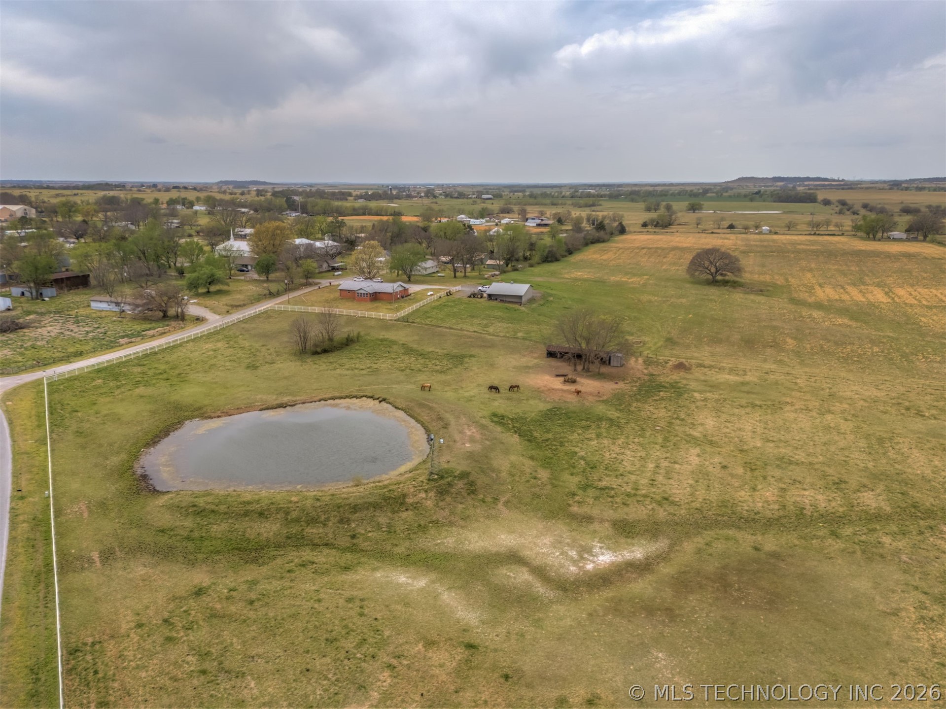 302 N Gas Street Chouteau OK 74337