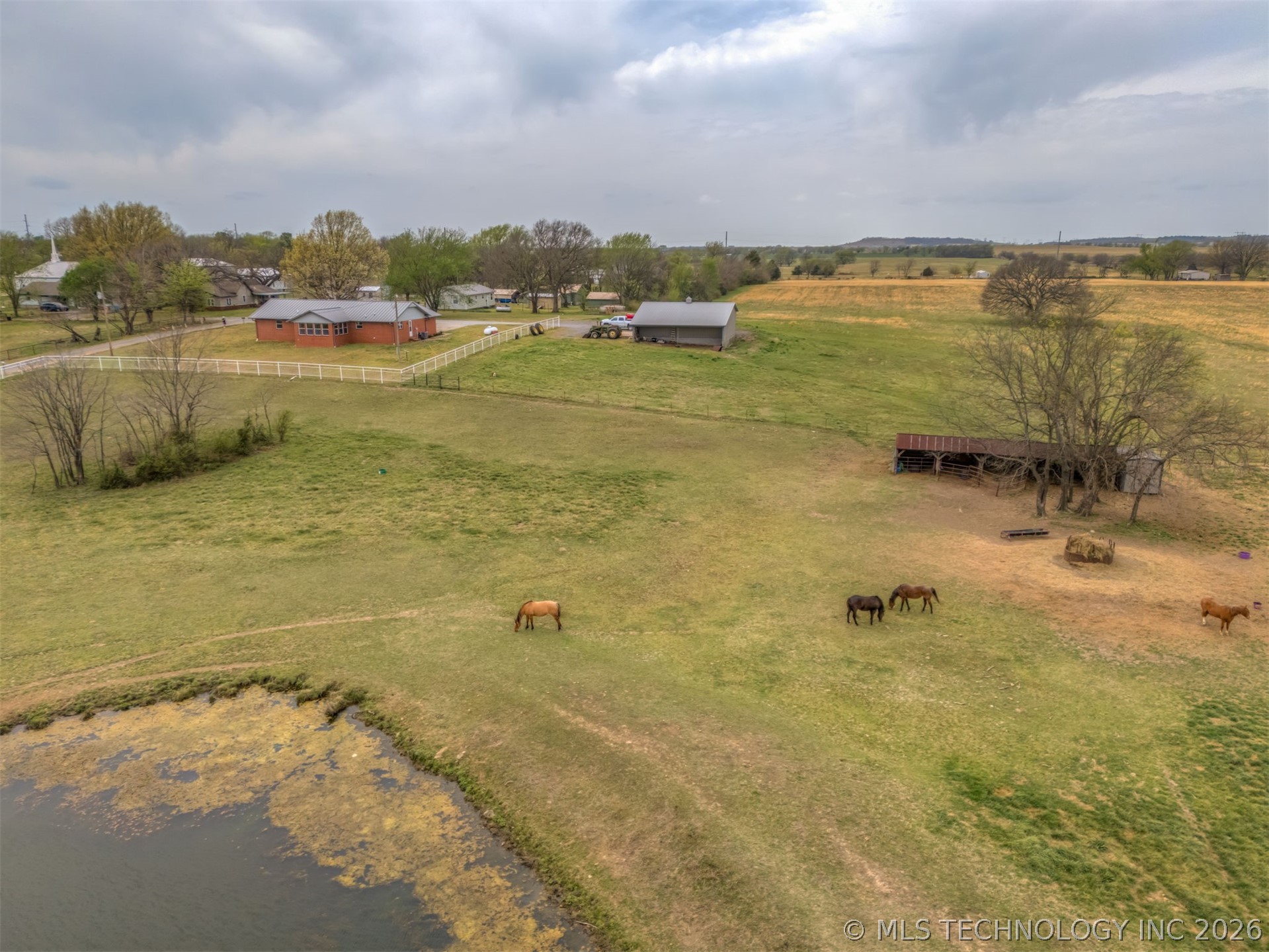 302 N Gas Street Chouteau OK 74337