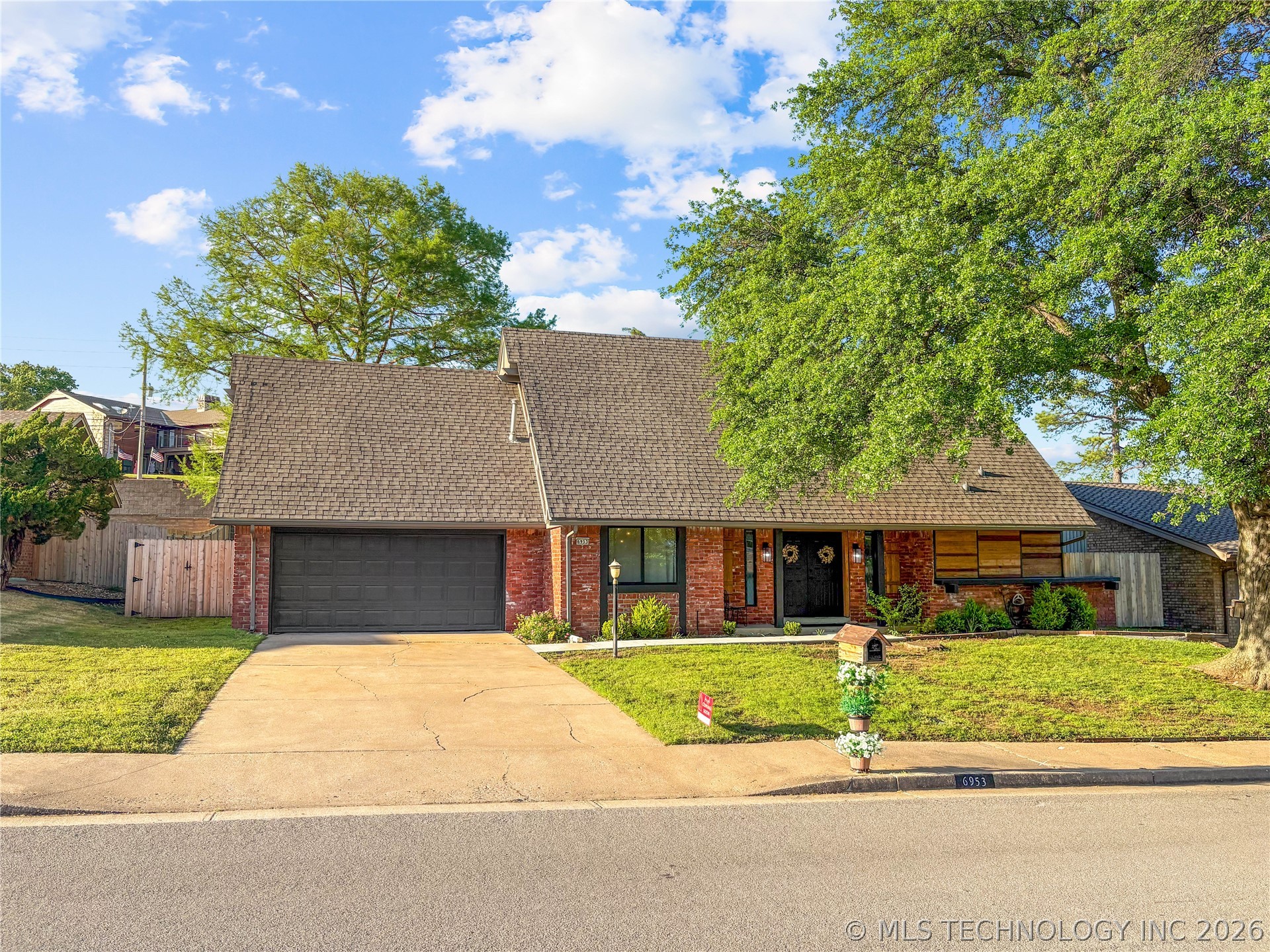 6953 E 61st Place Tulsa OK 74133