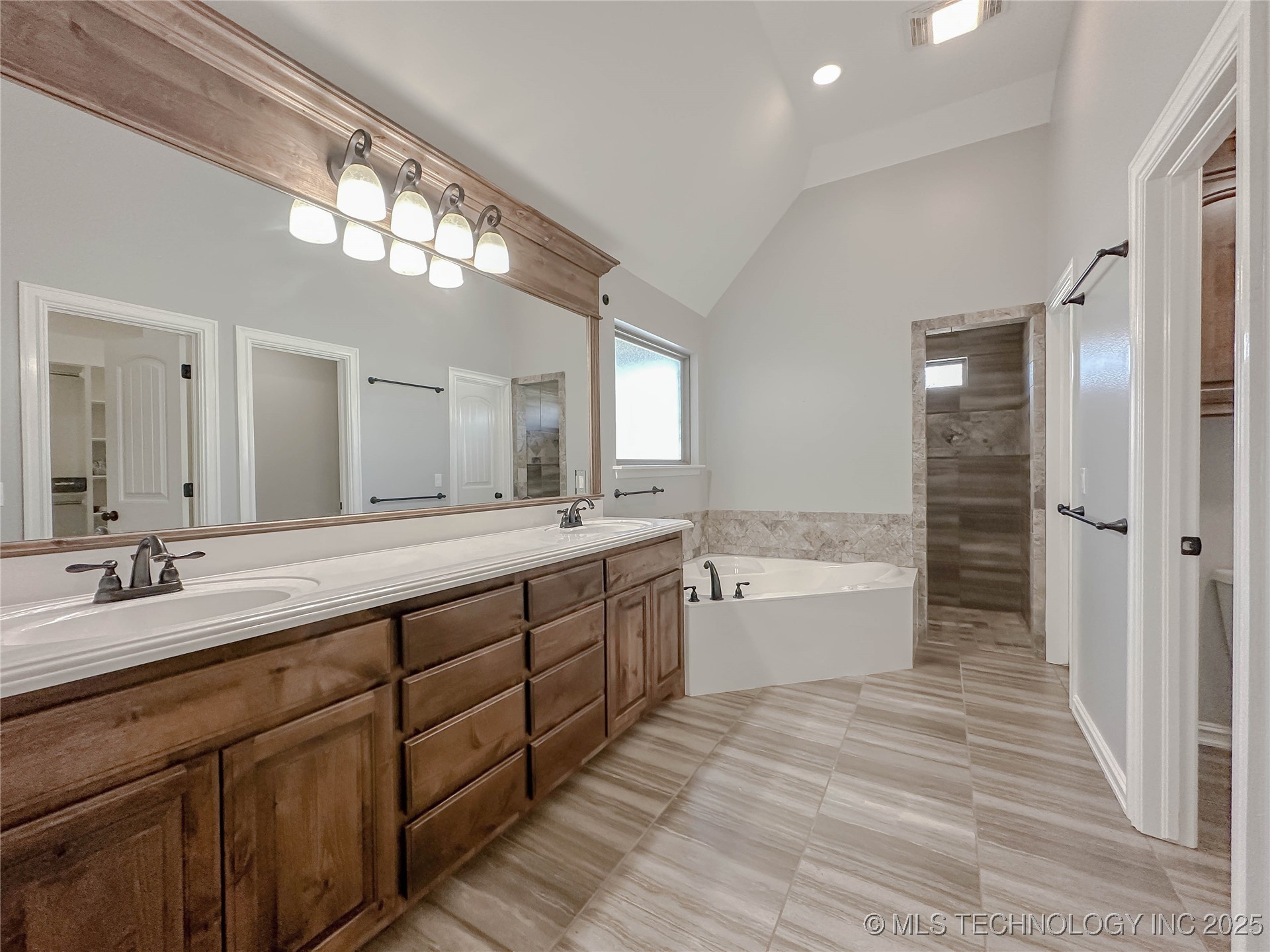 6133 E Engelmann Street Claremore OK 74019