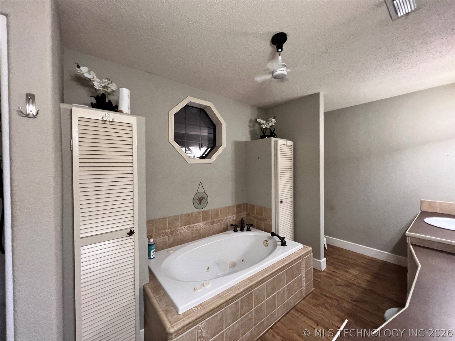 11782 Oak Ridge Street Kingston OK 73439
